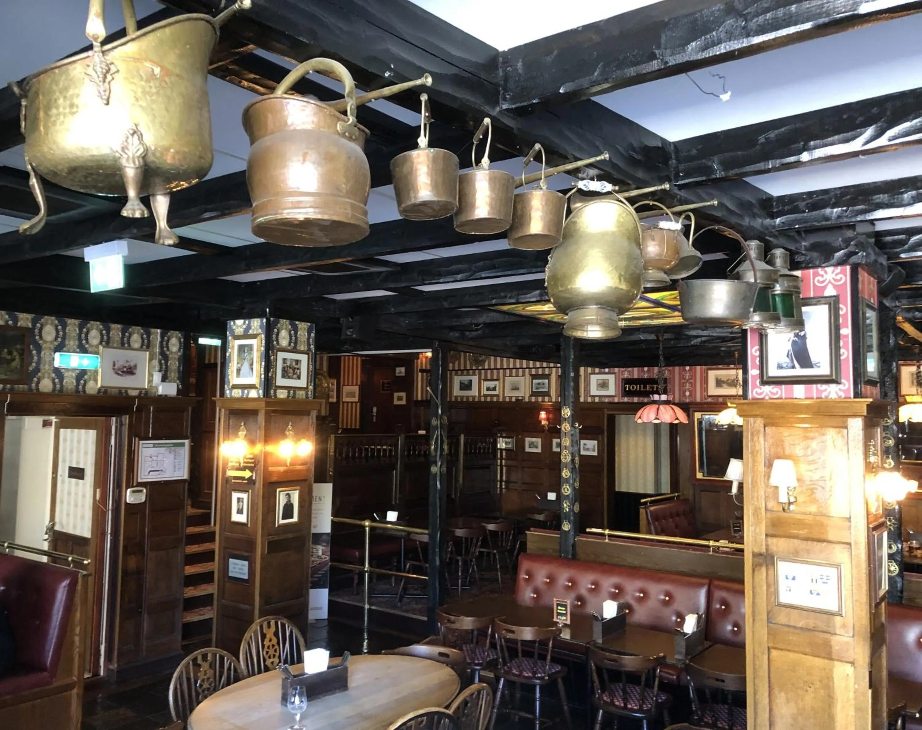 Restaurant/places to eat in Hotel Bishops Arms Lund