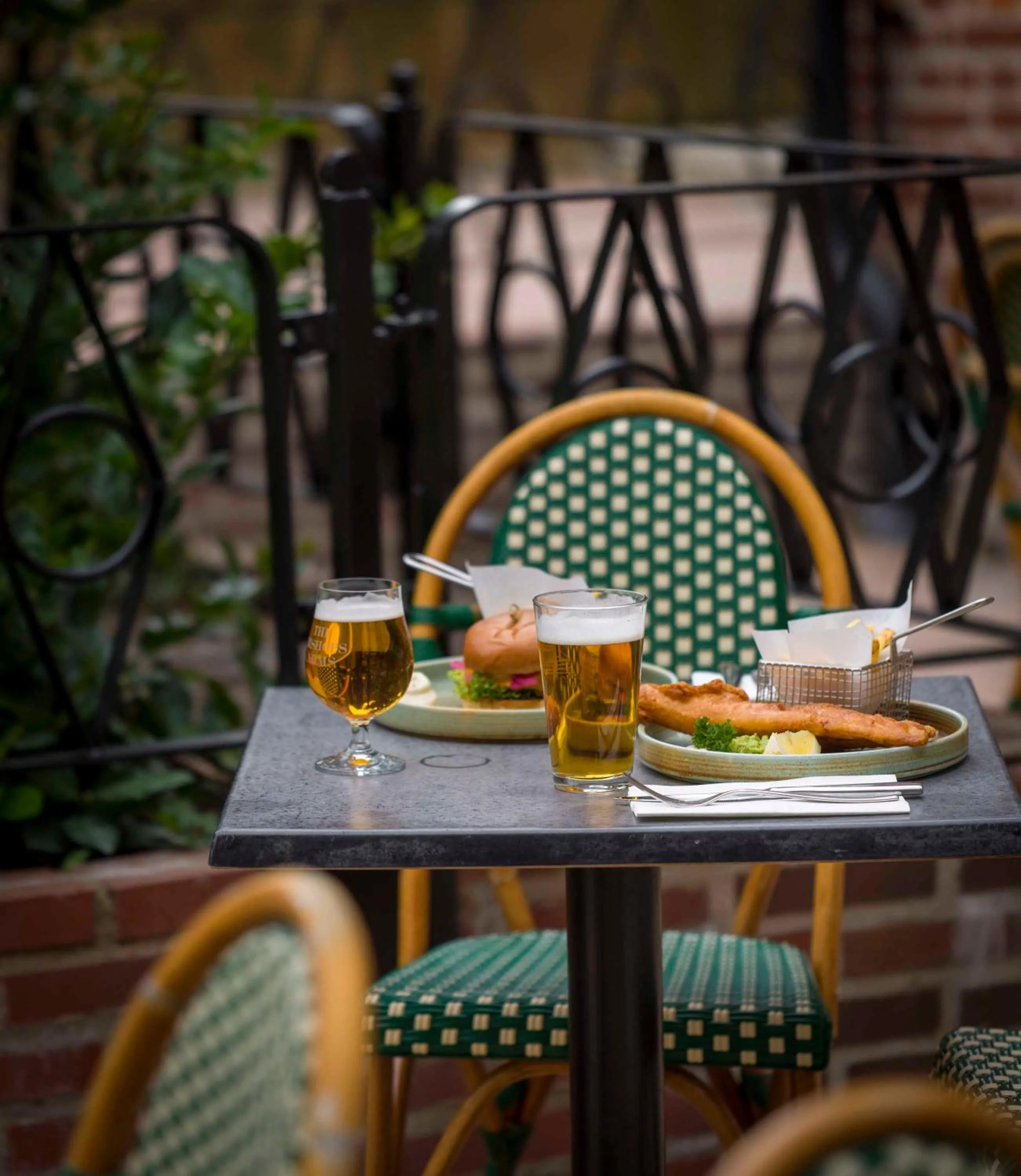 Restaurant/places to eat in Hotel Bishops Arms Lund