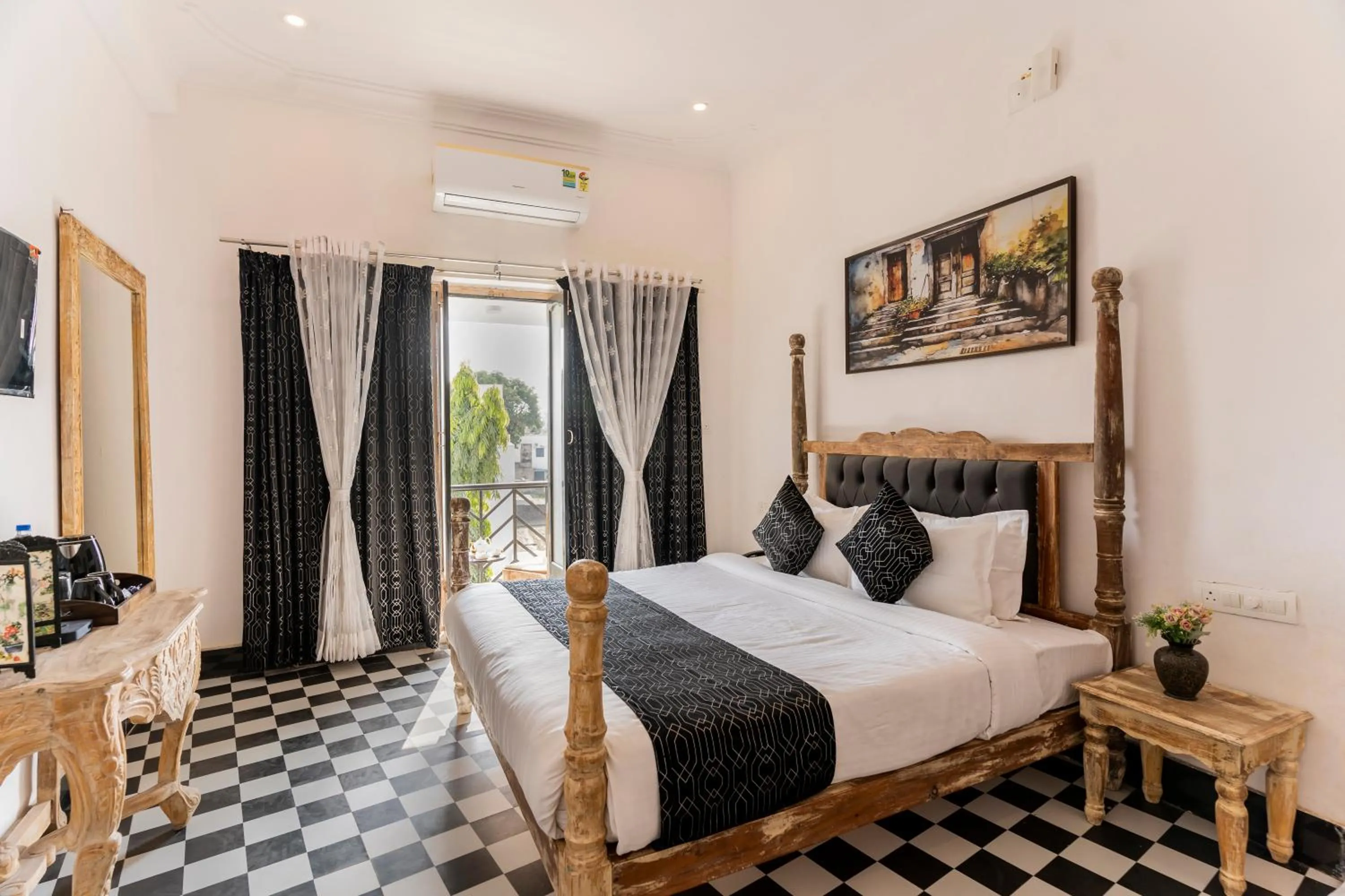 Bed in Wanderlust -A boutique hotel