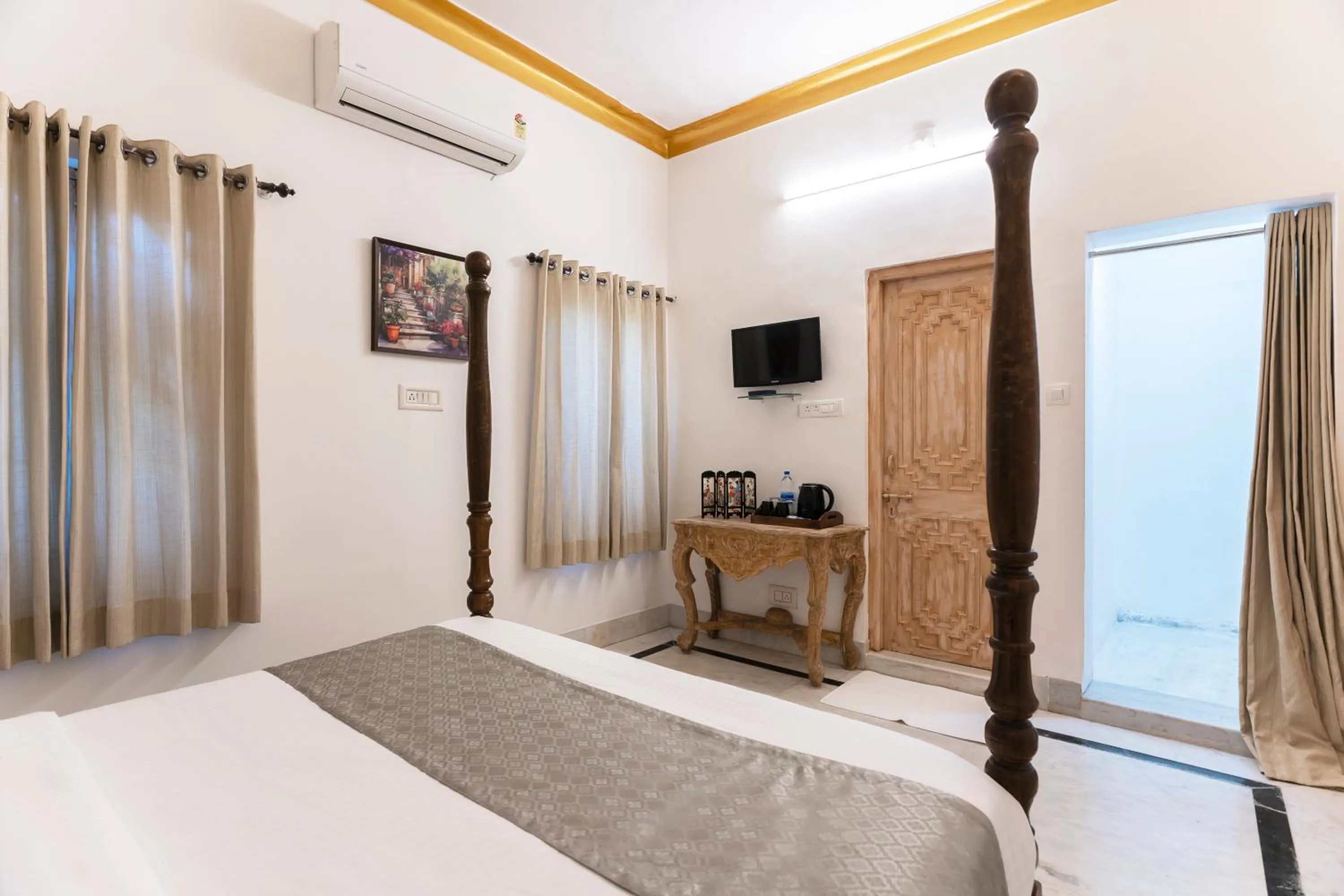 Bed in Wanderlust -A boutique hotel