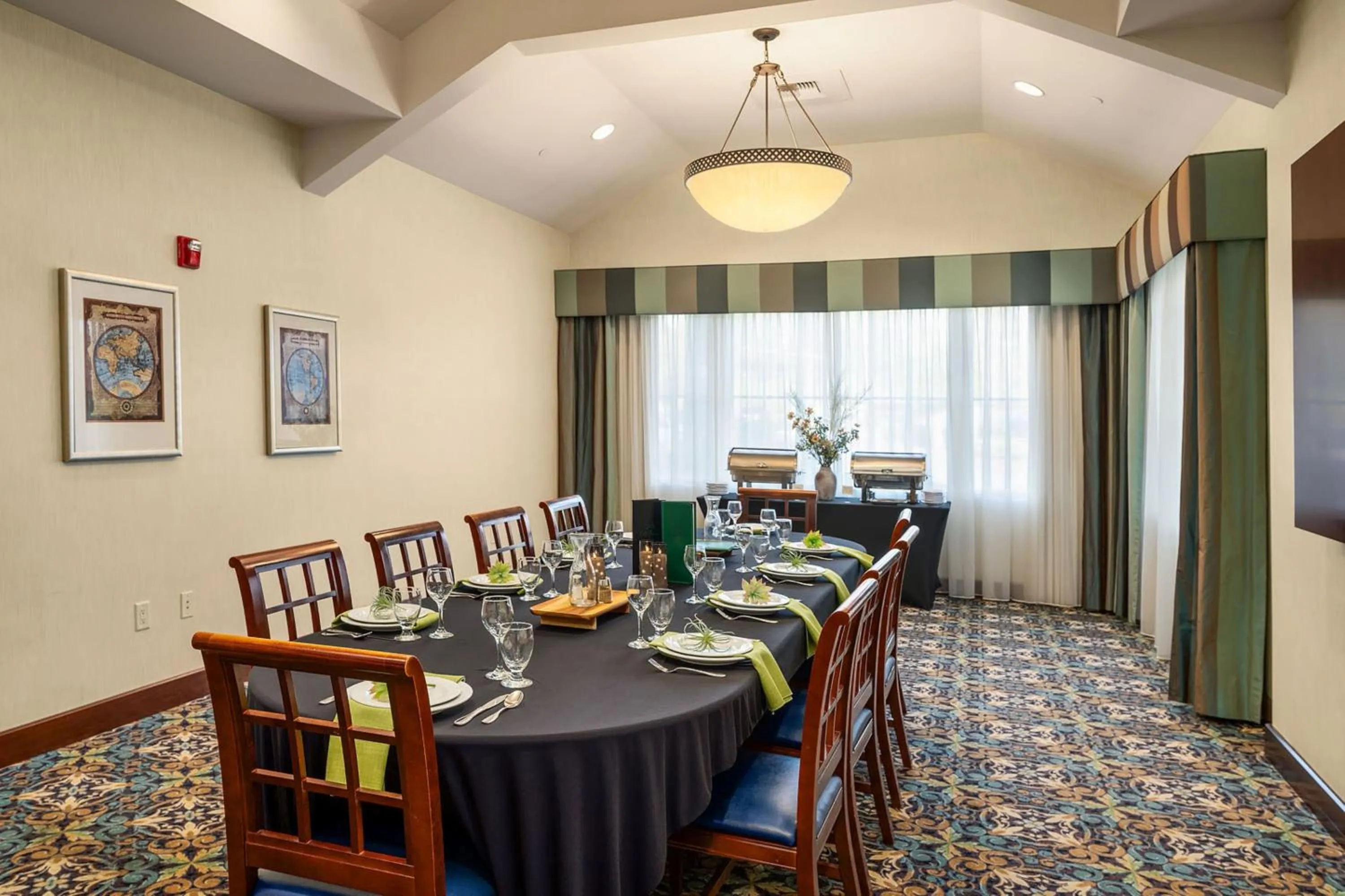 Lobby or reception in Staybridge Suites Everett - Paine Field by IHG