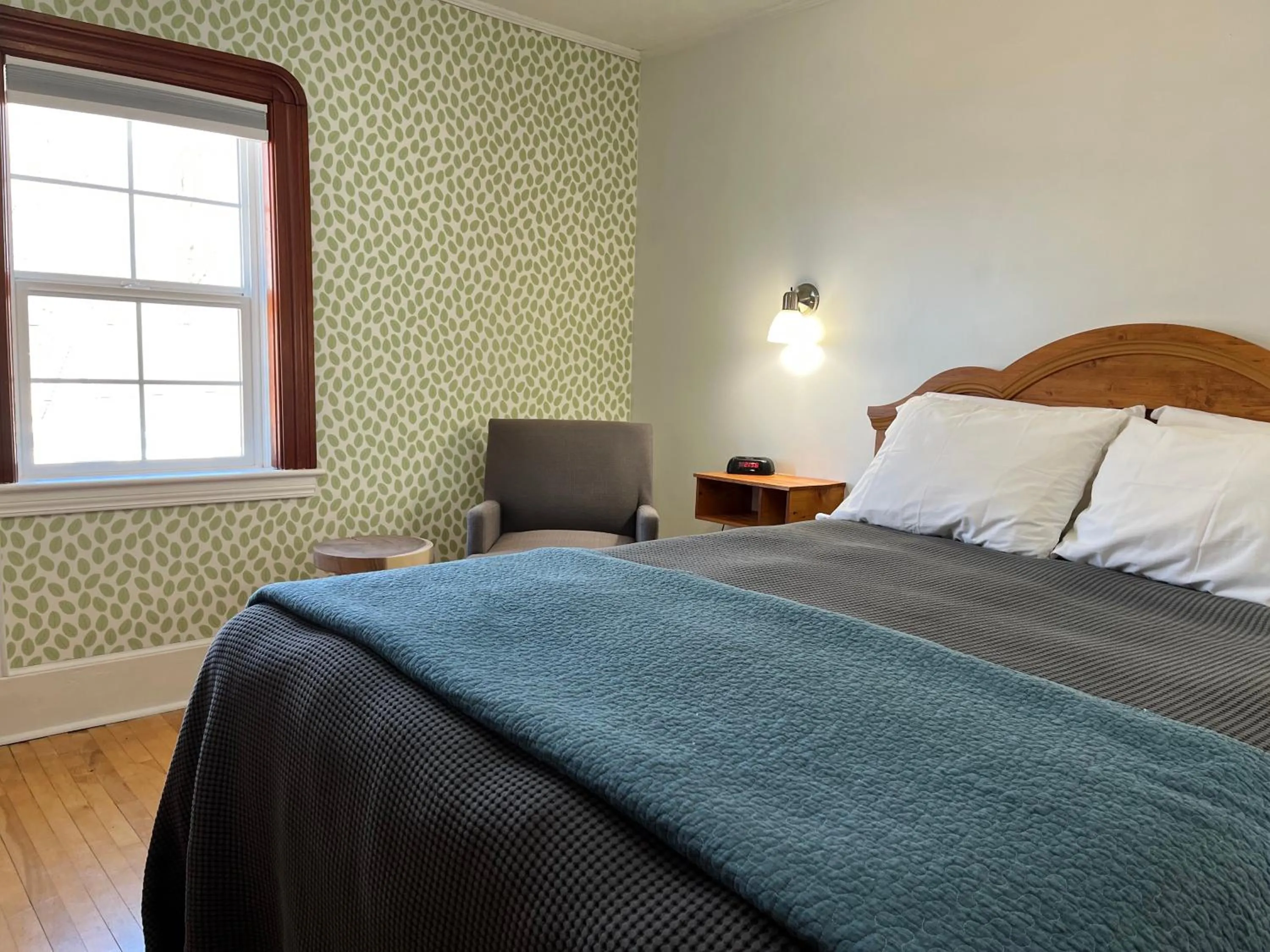 Bed in The Archie & Isidore Hotel