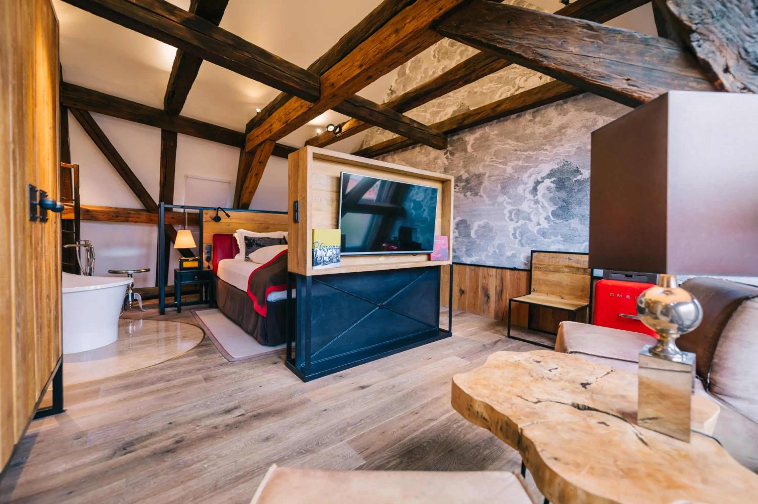 Bed in PEST-BUDA Design Hotel