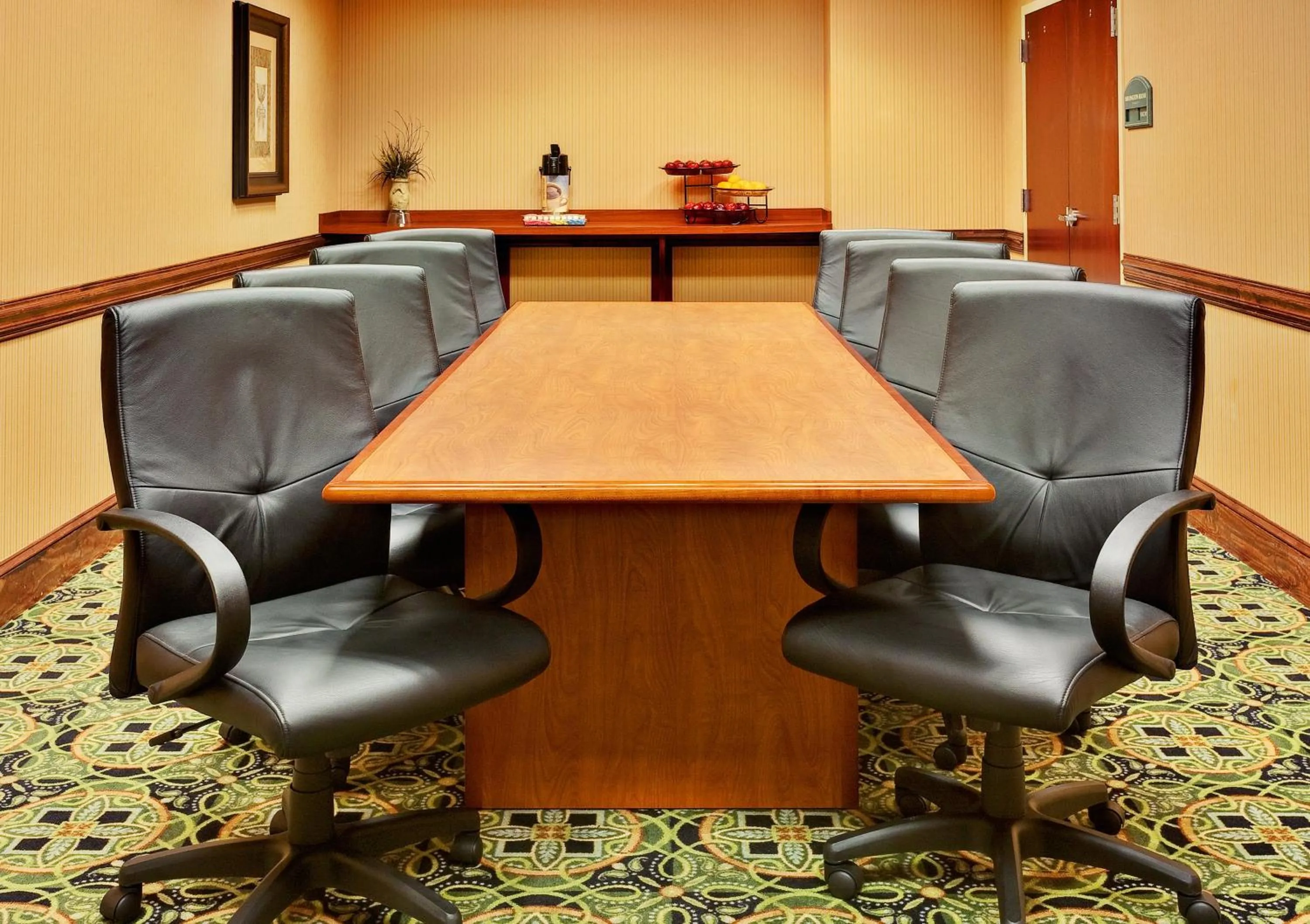 Meeting/conference room in Holiday Inn Express Hotel & Suites Millington-Memphis Area by IHG