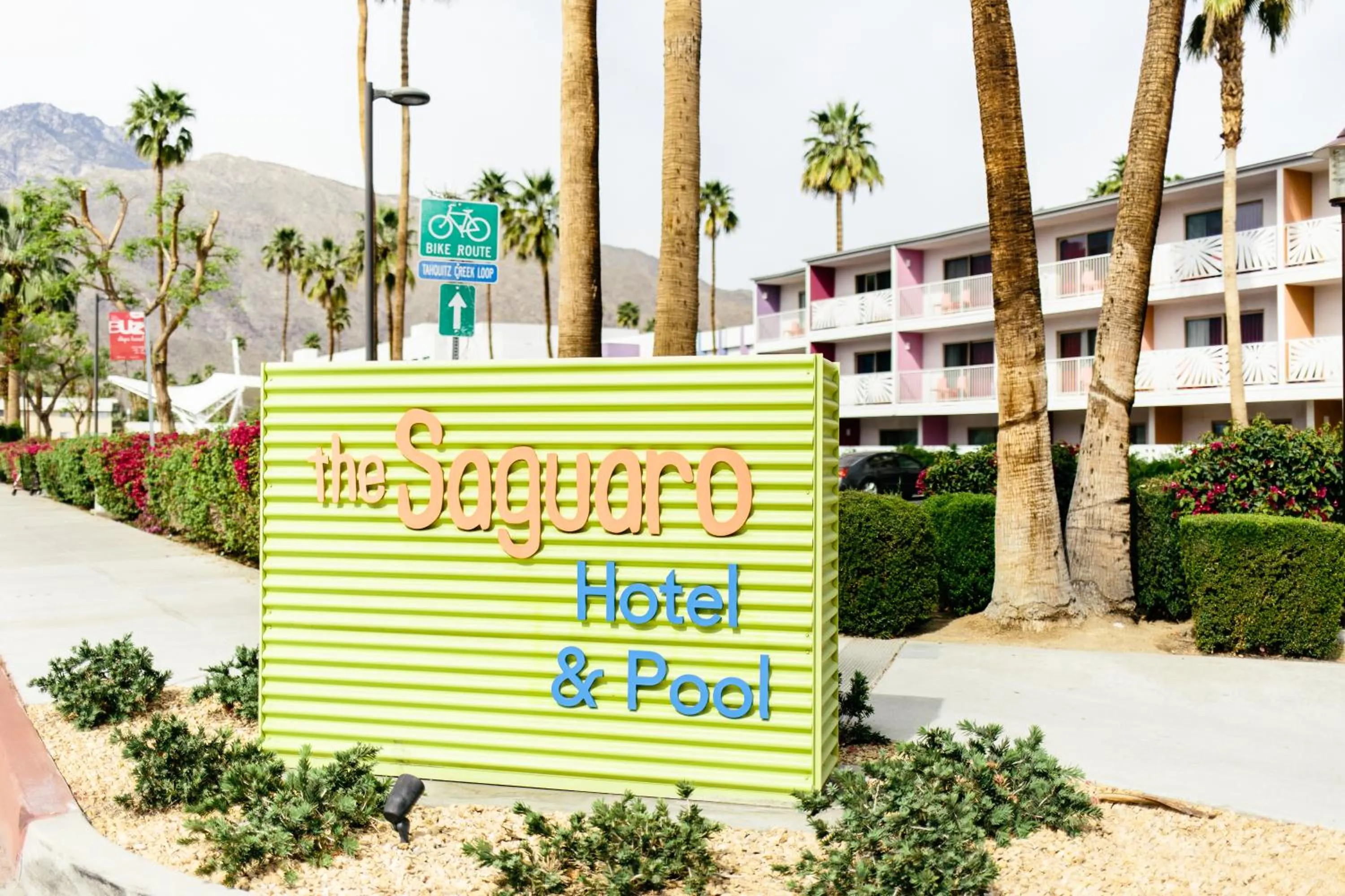 Facade/entrance in The Saguaro Palm Springs