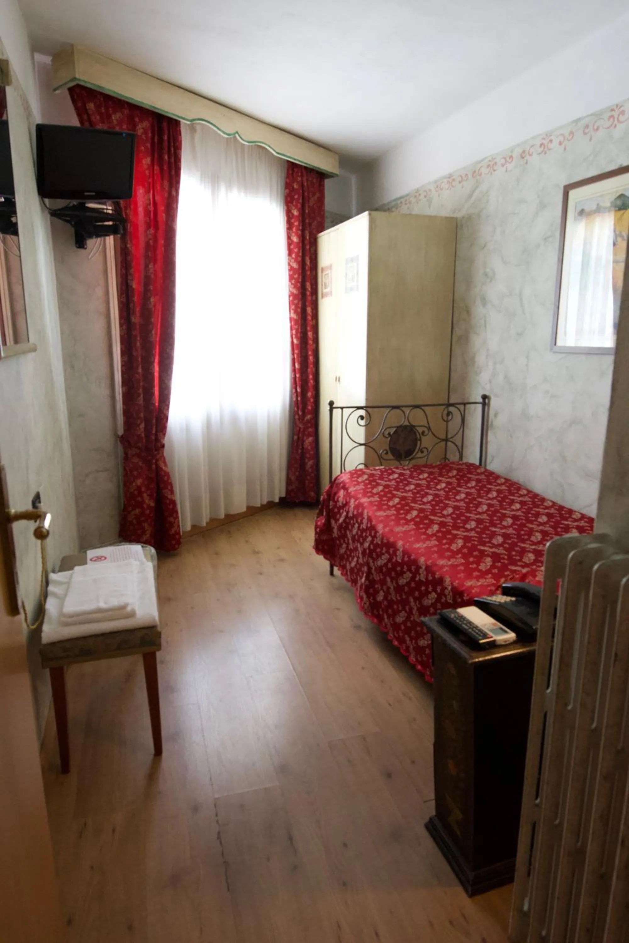 Photo of the whole room in Locanda le Monache