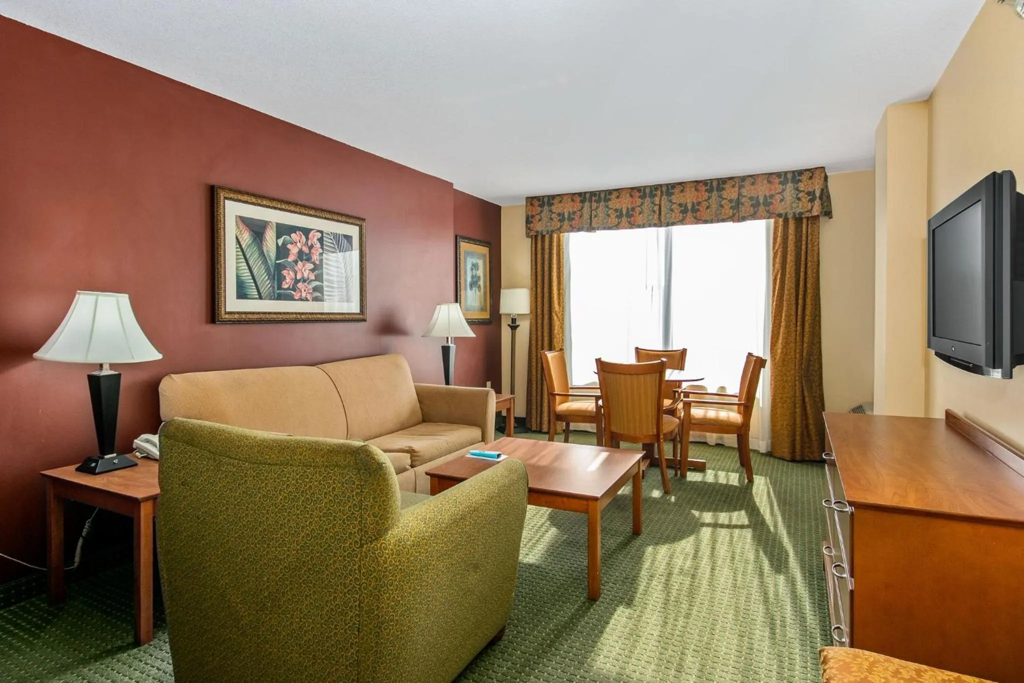 Bedroom in Holiday Inn & Suites Clearwater Beach by IHG