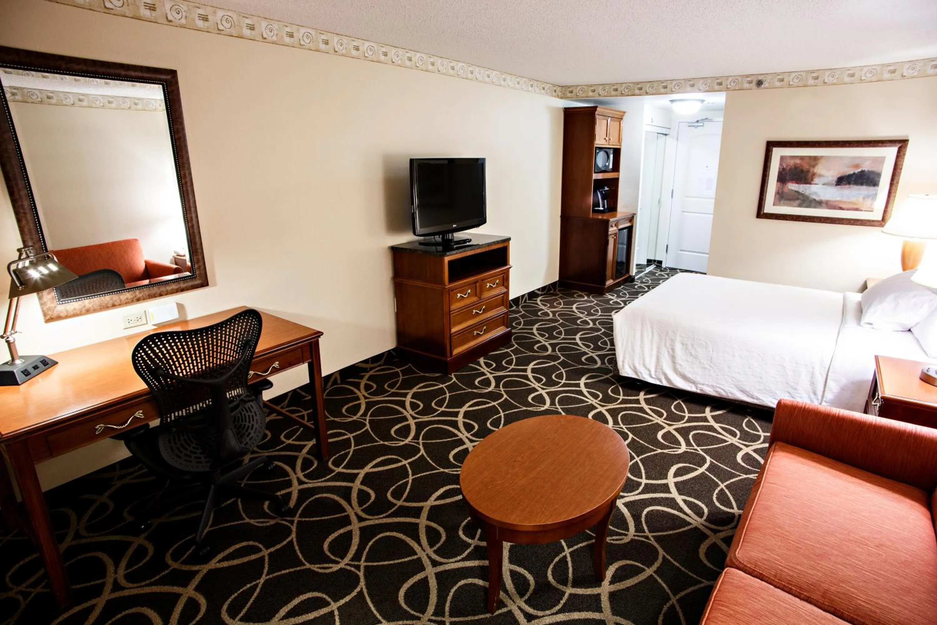 Photo of the whole room, Bed in Hilton Garden Inn Gettysburg