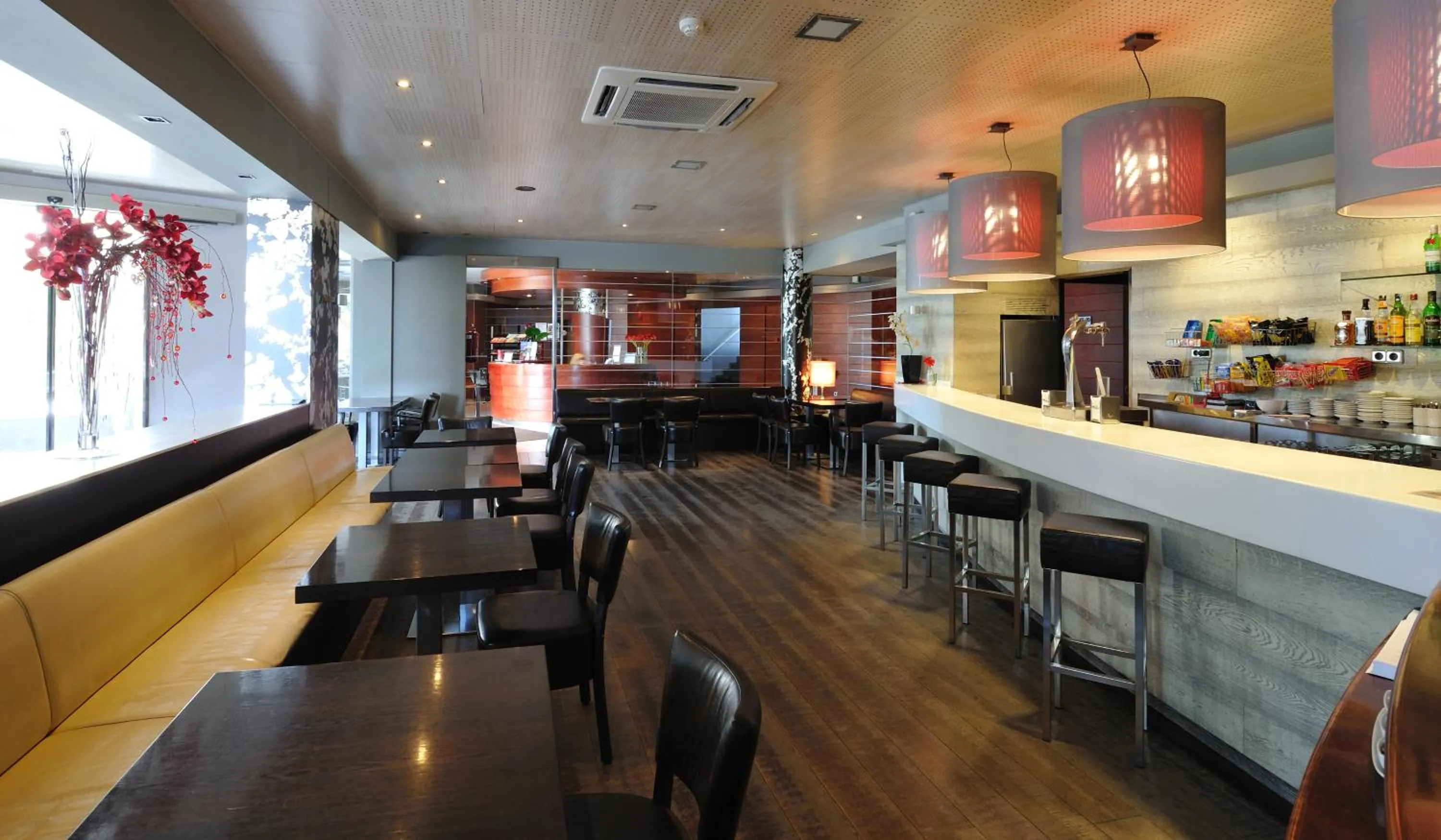 Lounge or bar in Hotel Els Noguers