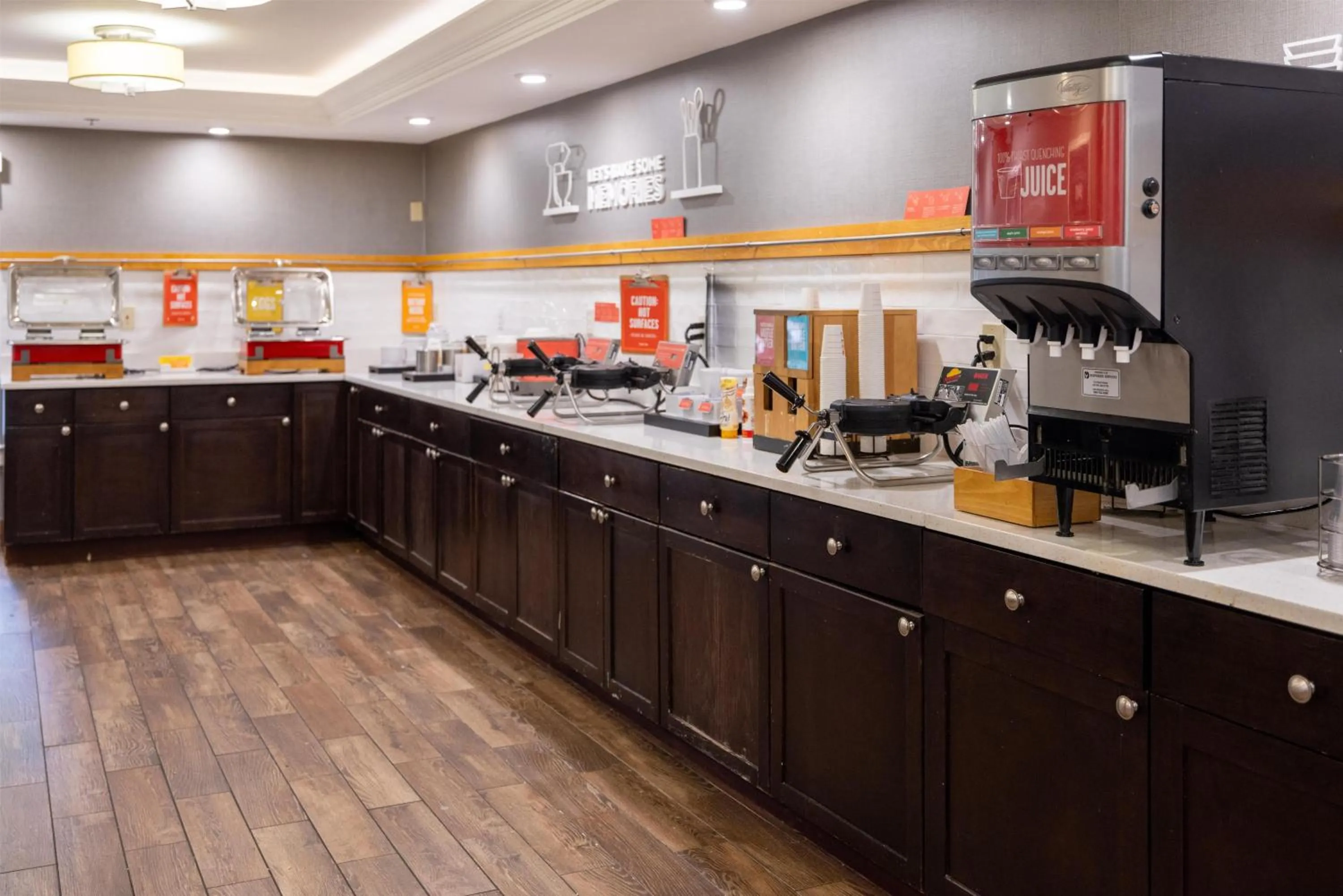 Breakfast in Hampton Inn Portsmouth Central