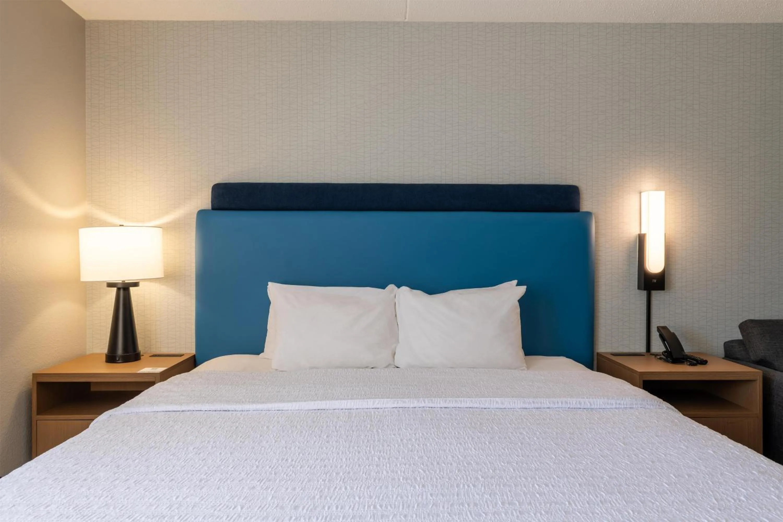 Bed in Hampton Inn Portsmouth Central