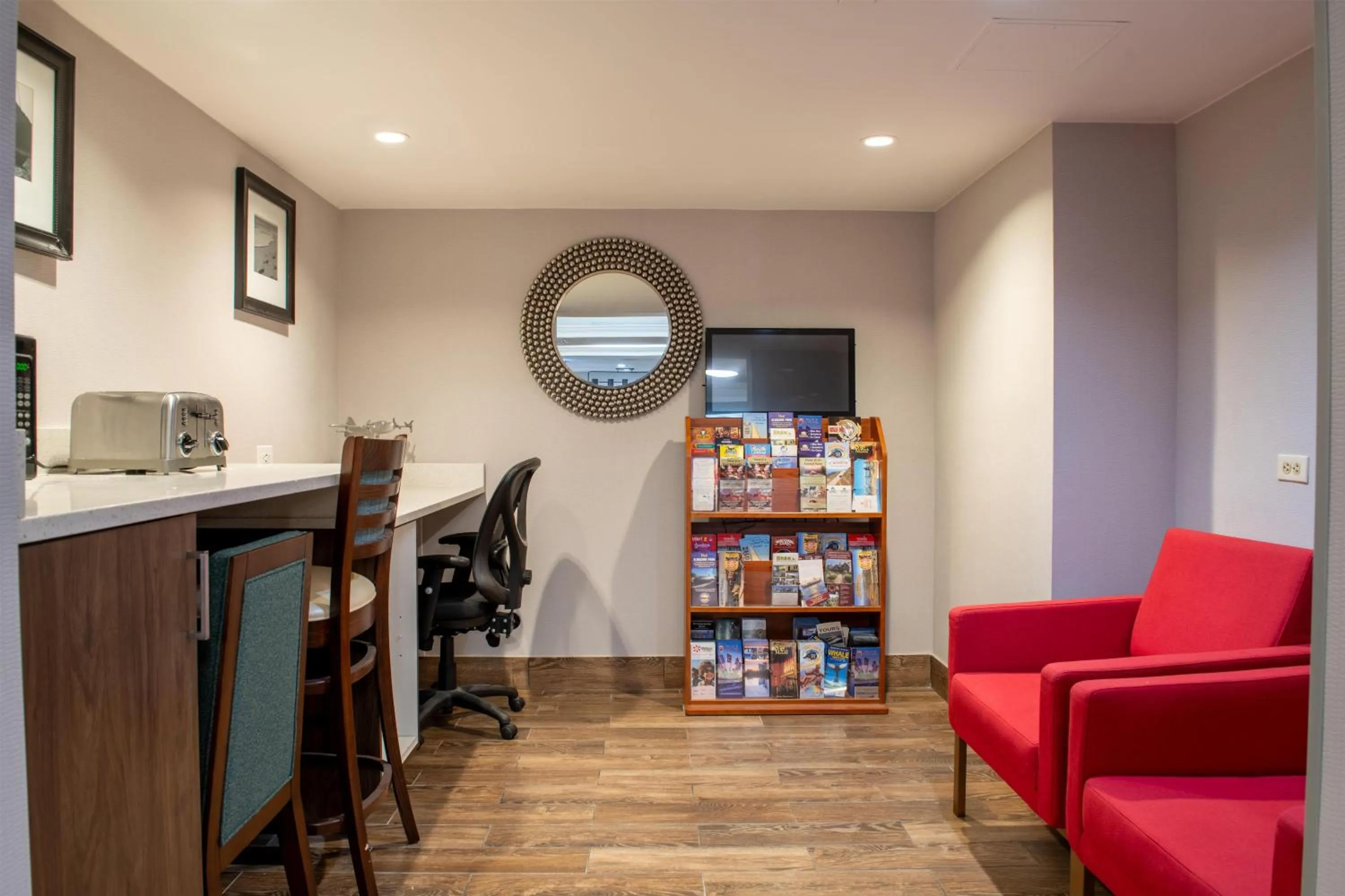 Lobby or reception in Hampton Inn Portsmouth Central