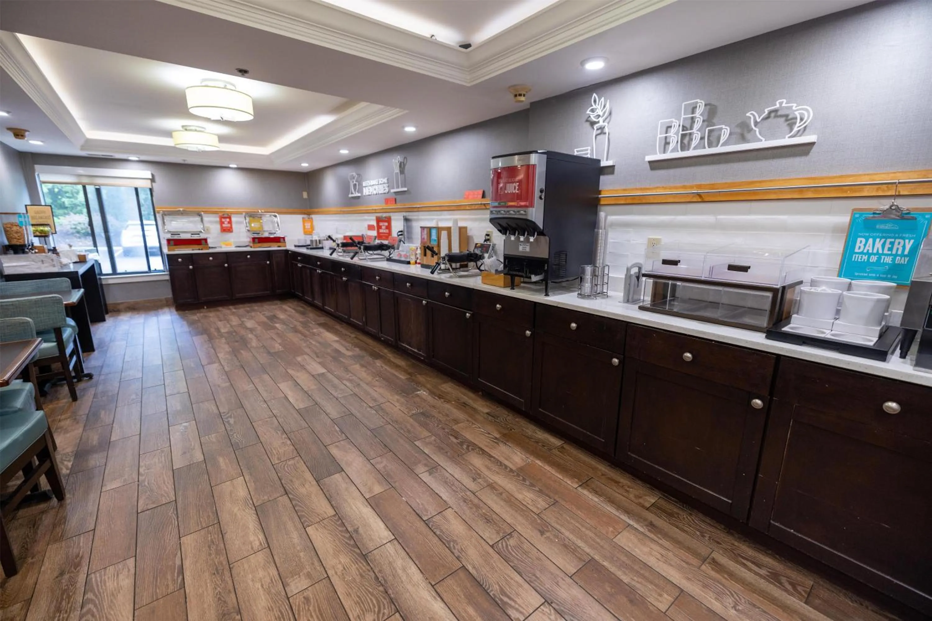 Breakfast in Hampton Inn Portsmouth Central