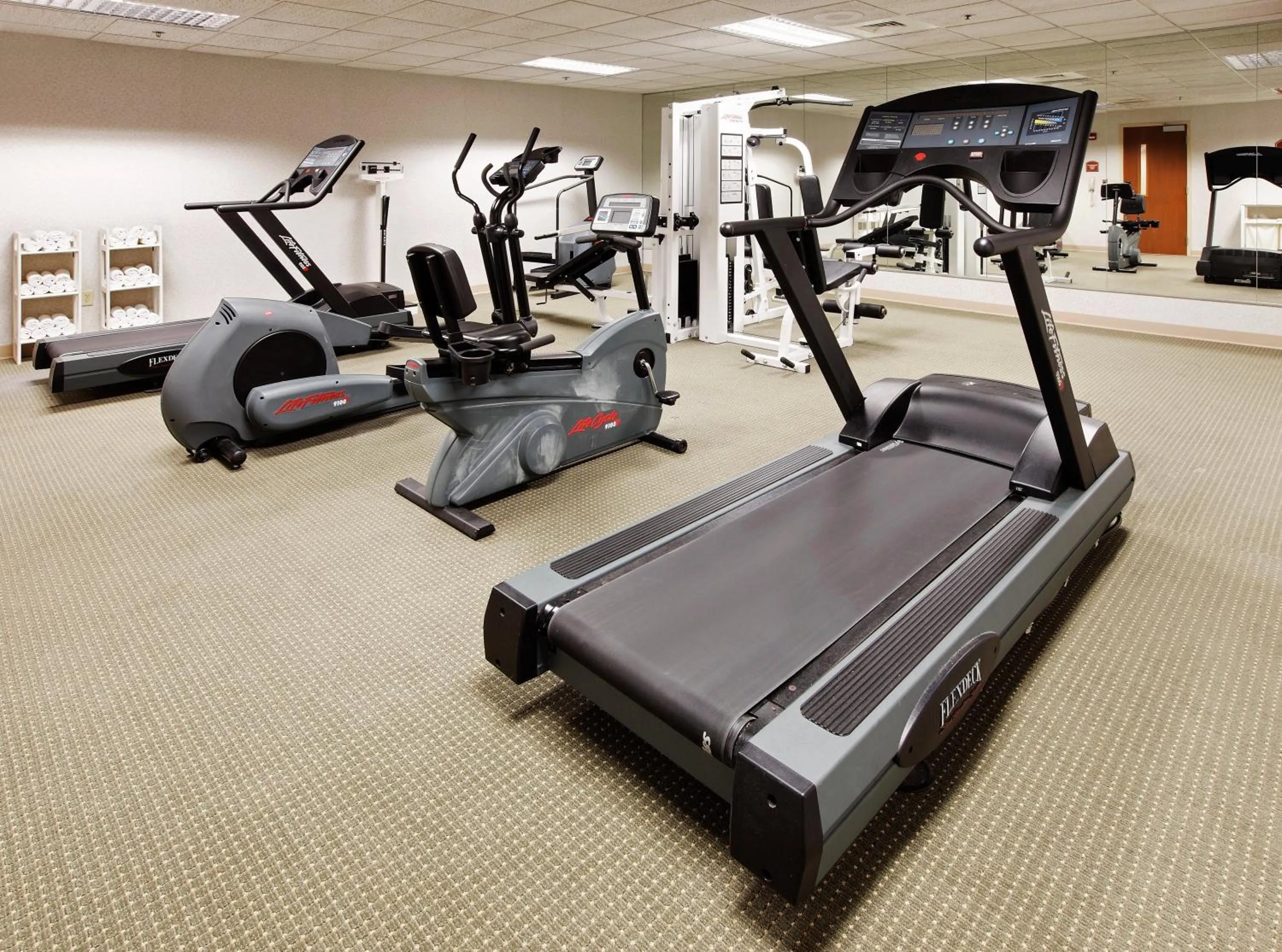 Fitness centre/facilities in Holiday Inn Memphis-University of Memphis, an IHG Hotel
