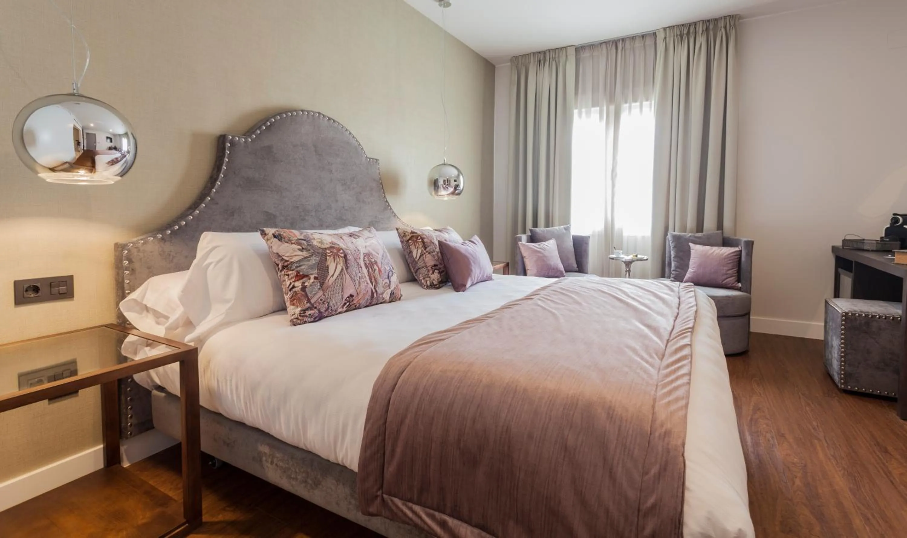 Photo of the whole room, Bed in Hotel Palacete de Alamos