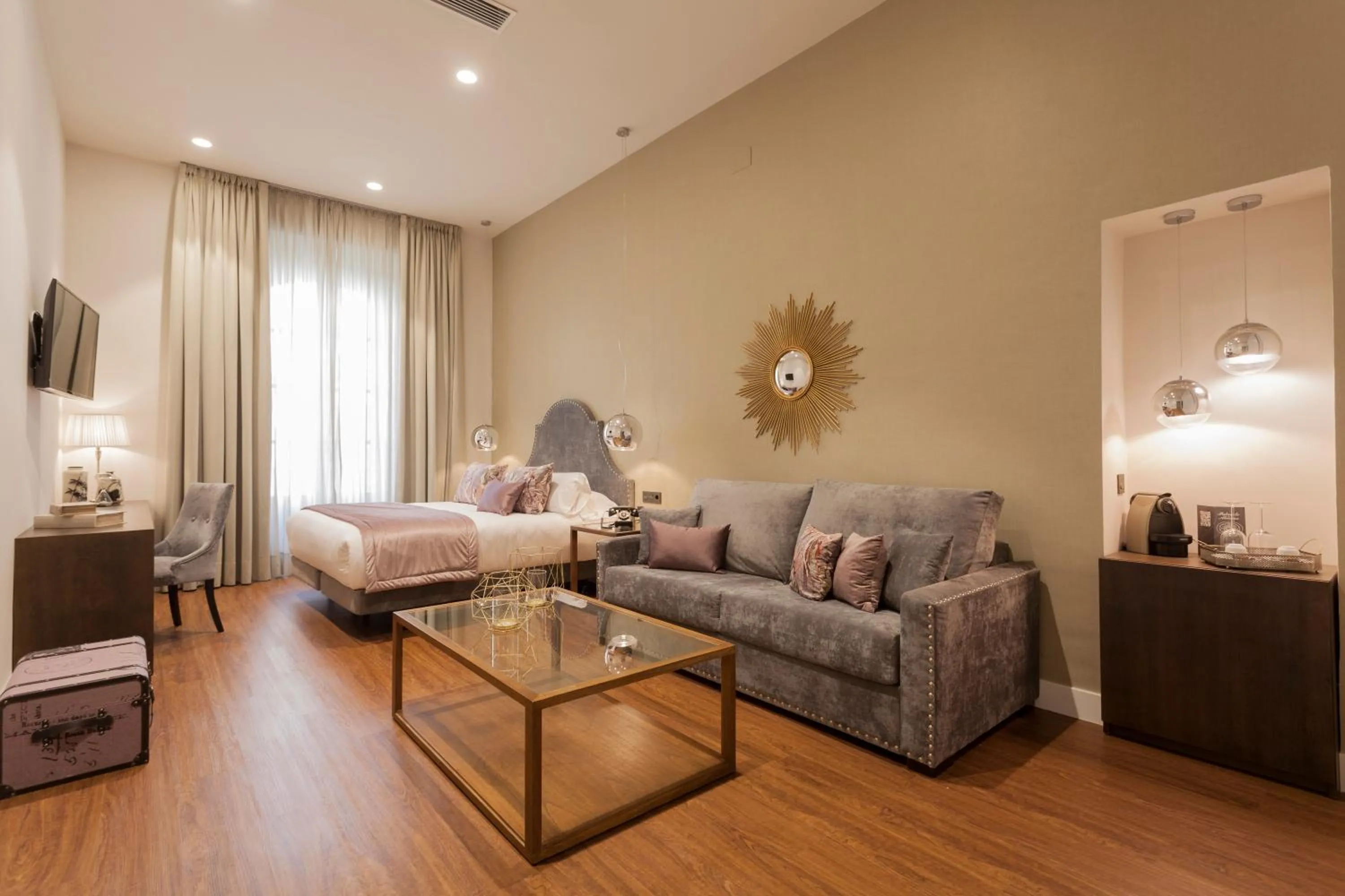 Decorative detail, Bed in Hotel Palacete de Alamos