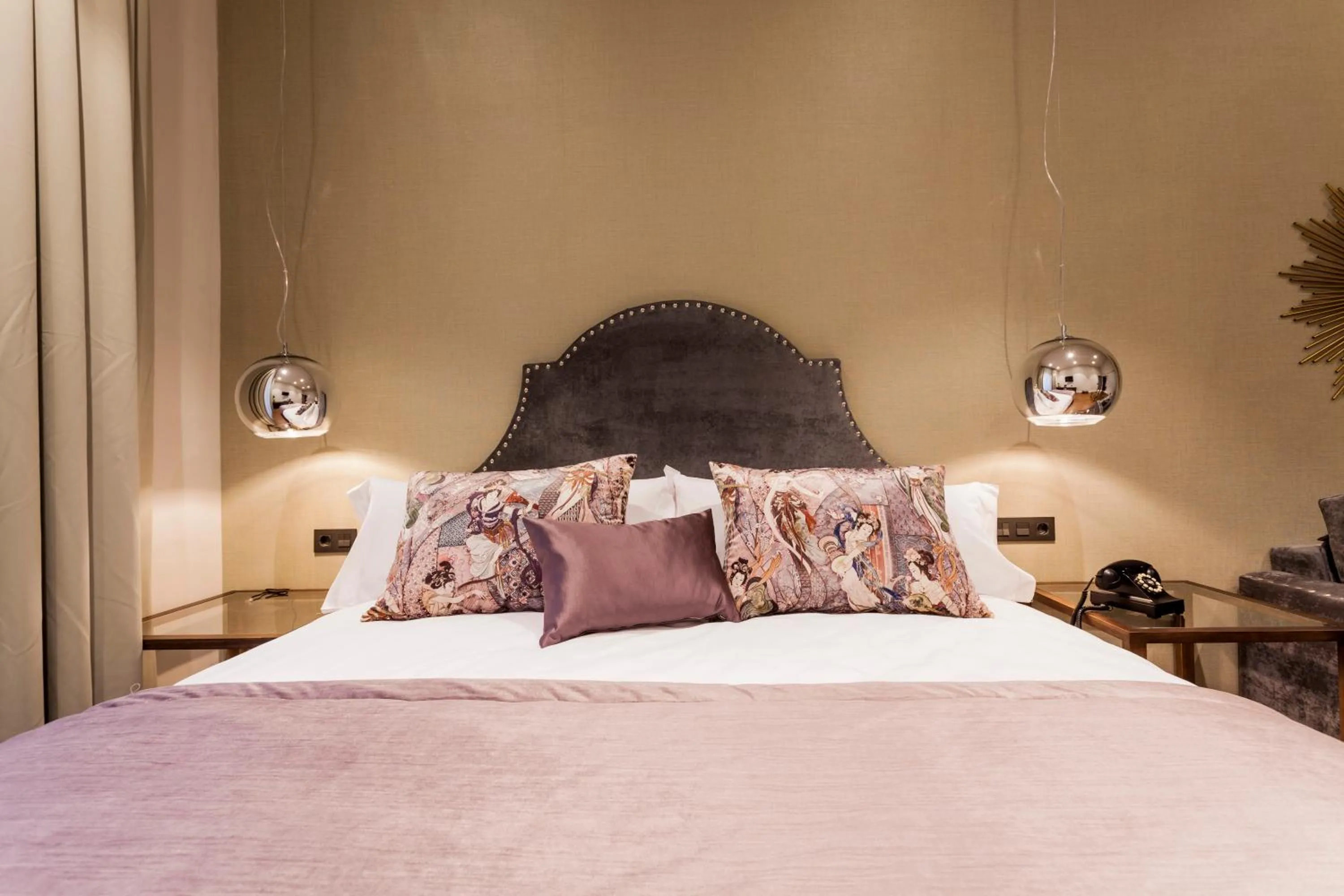 Bed in Hotel Palacete de Alamos