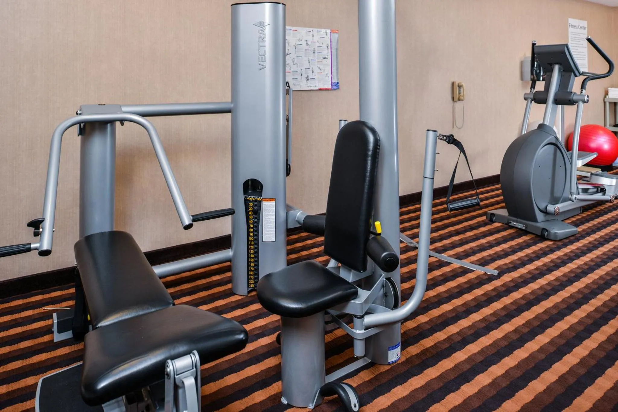 Fitness centre/facilities in Holiday Inn Express Hotel & Suites Portland - Jantzen Beach by IHG