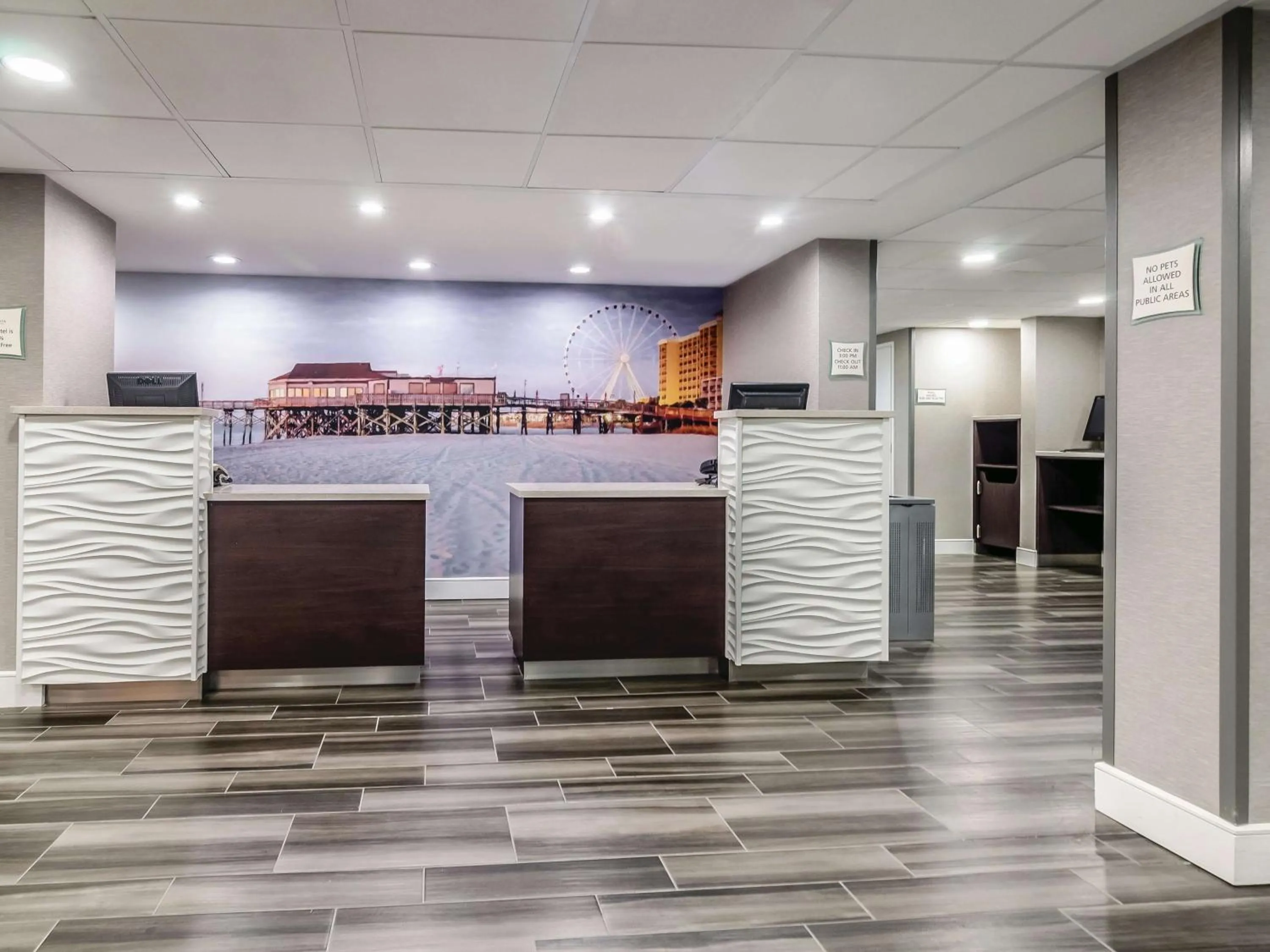 Lobby or reception in La Quinta by Wyndham Myrtle Beach - N. Kings Hwy