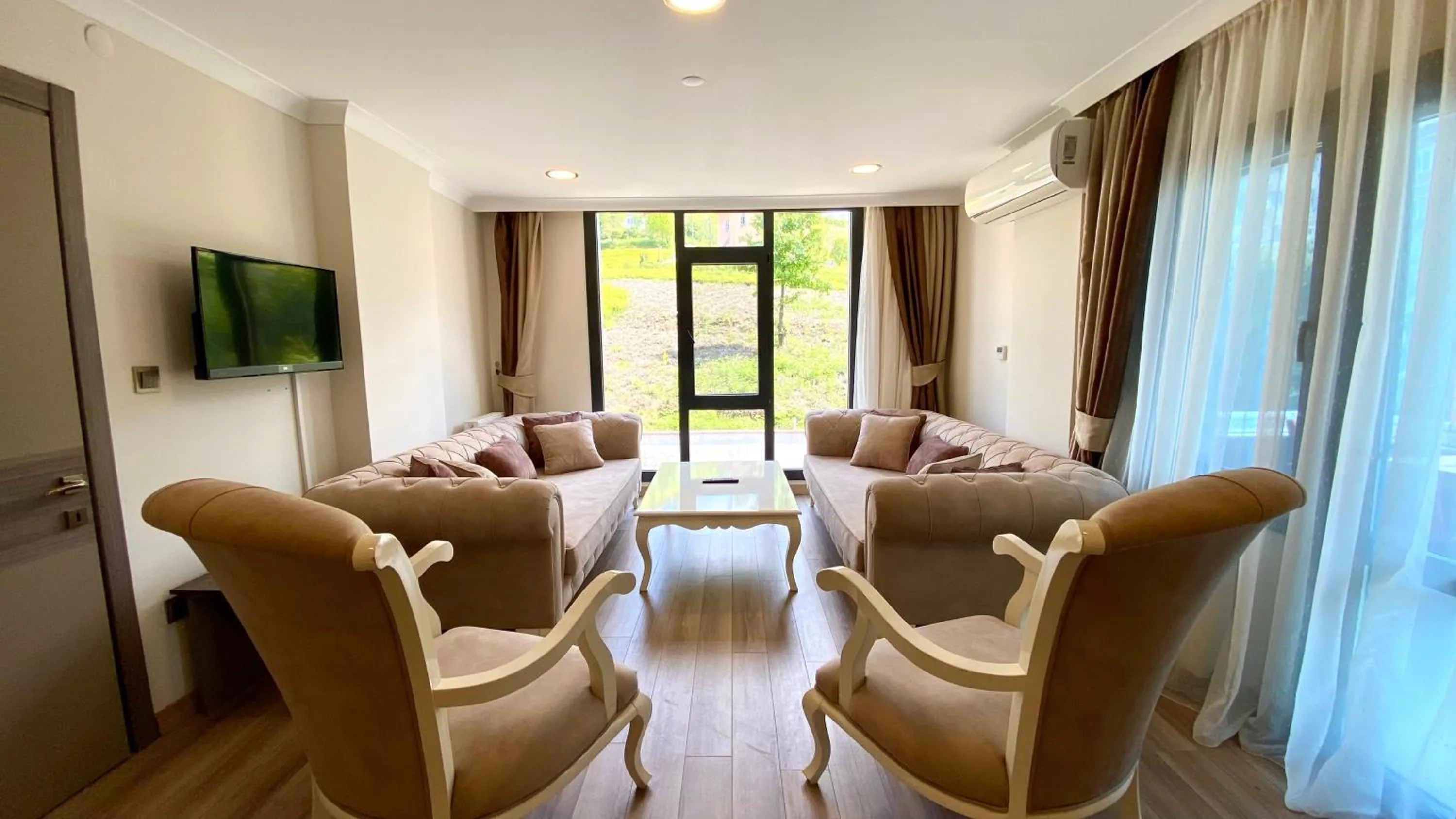 Living room, Seating Area in Caykent Suites Deluxe Hotel