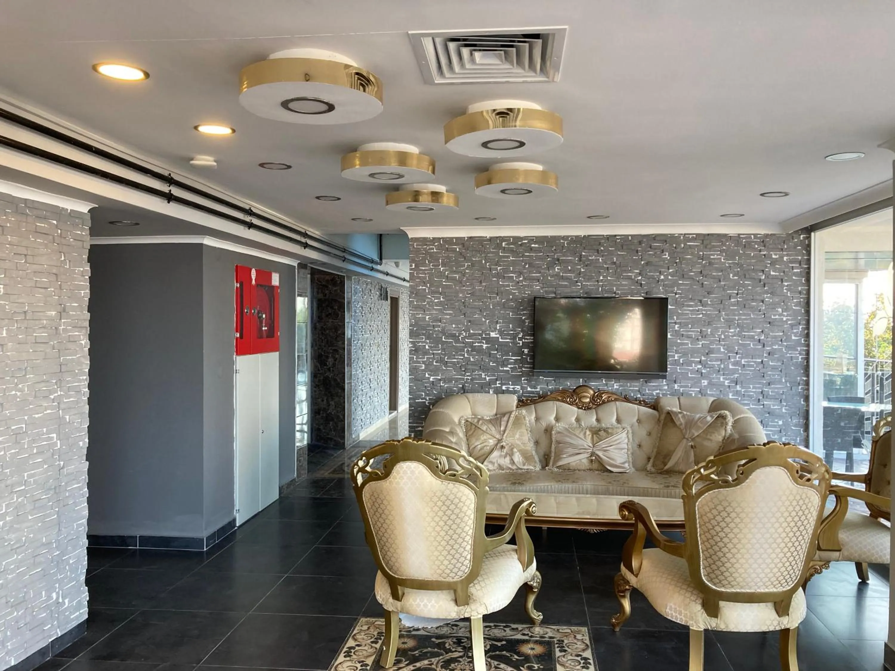 Lobby or reception in Caykent Suites Deluxe Hotel