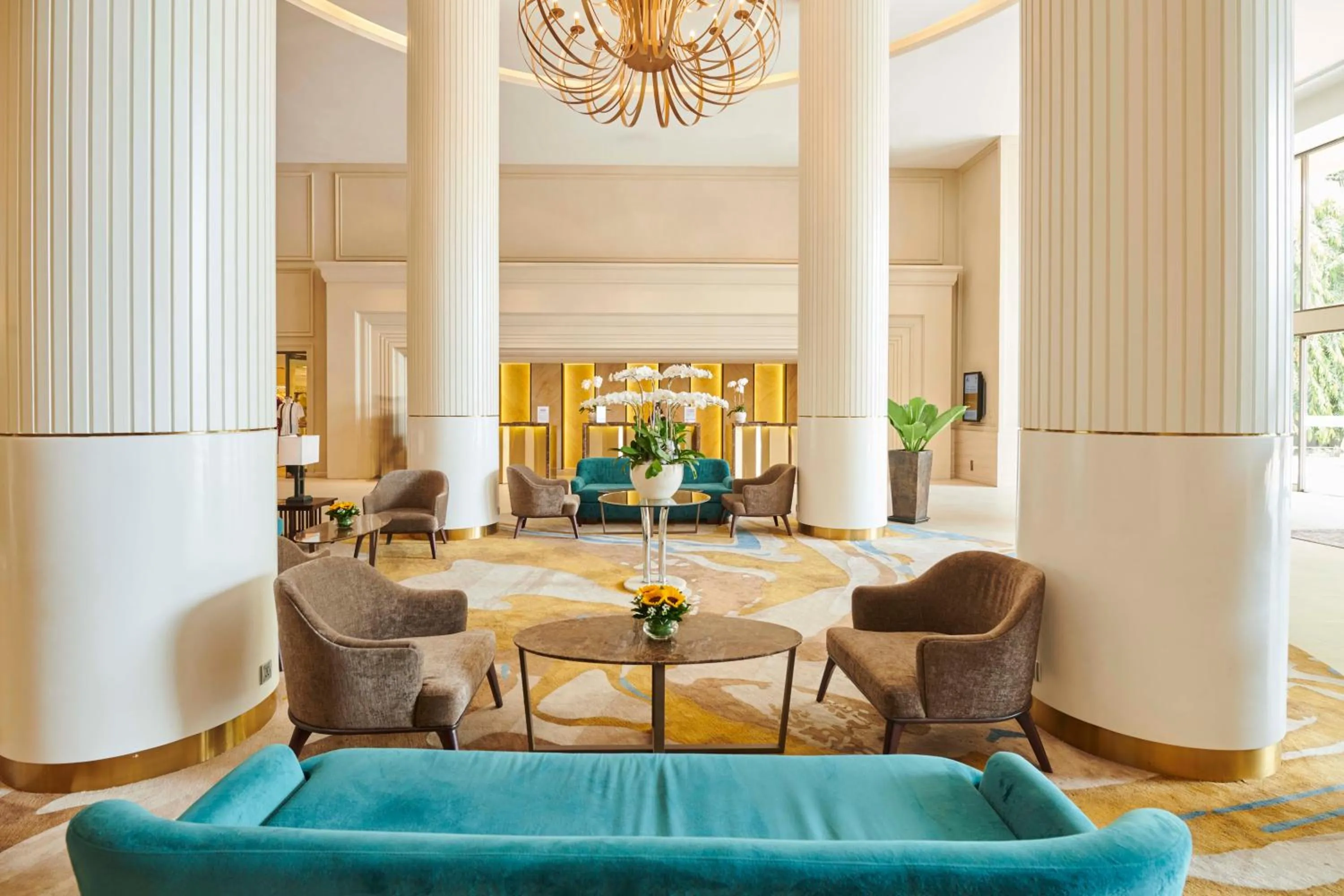 Seating area in Eastin Grand Hotel Saigon