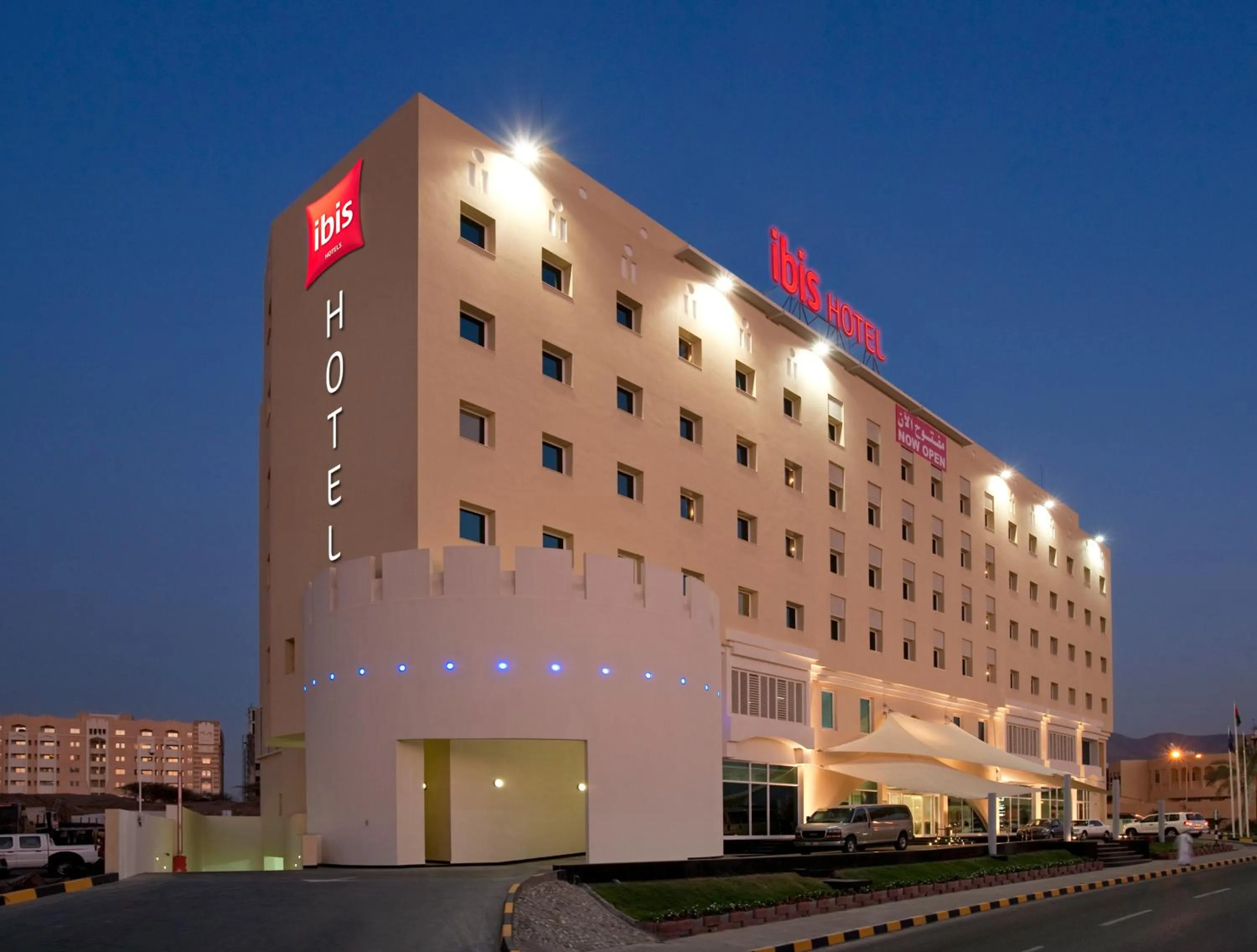 Facade/entrance in ibis Muscat
