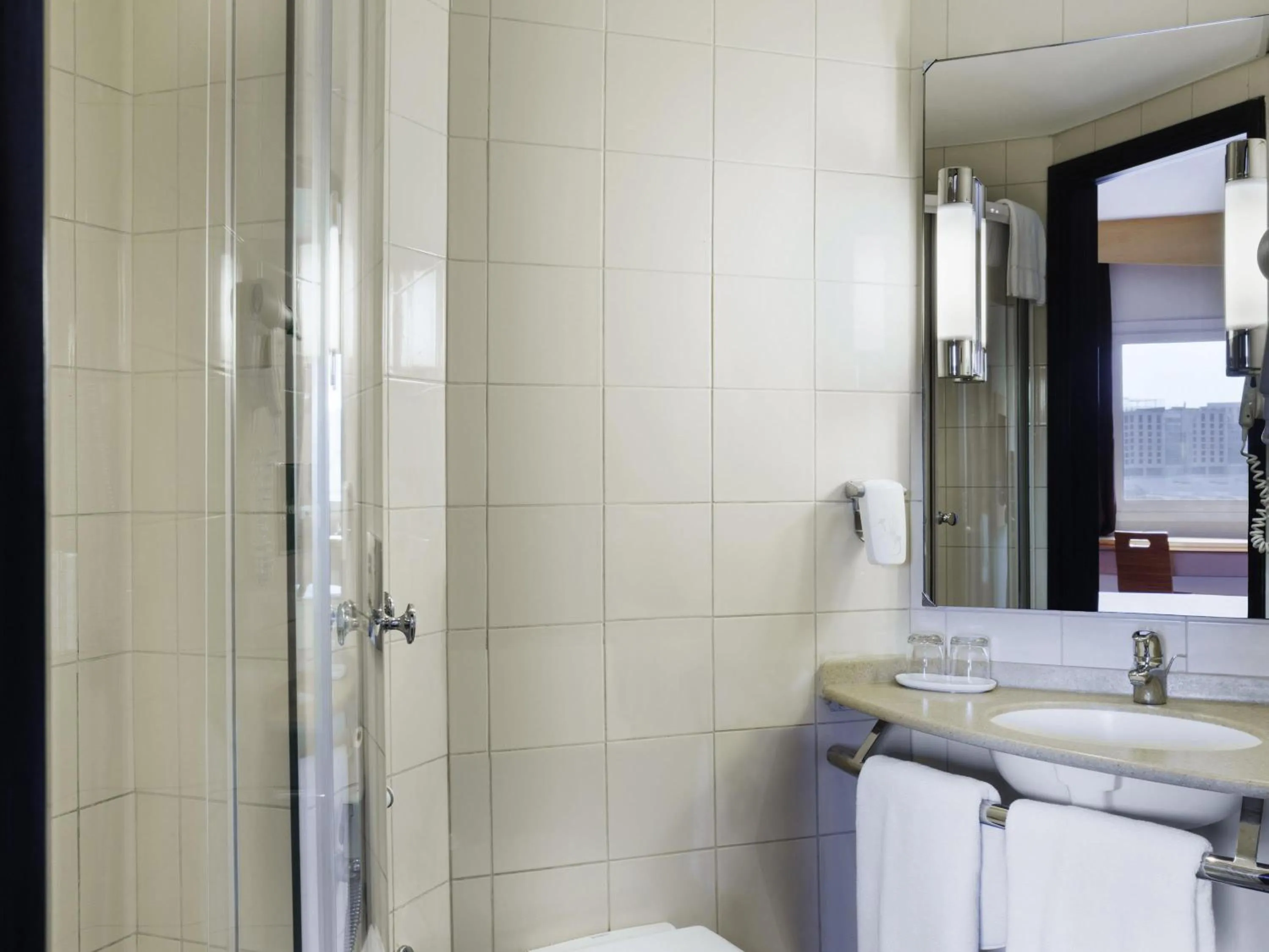 Bedroom in ibis Muscat