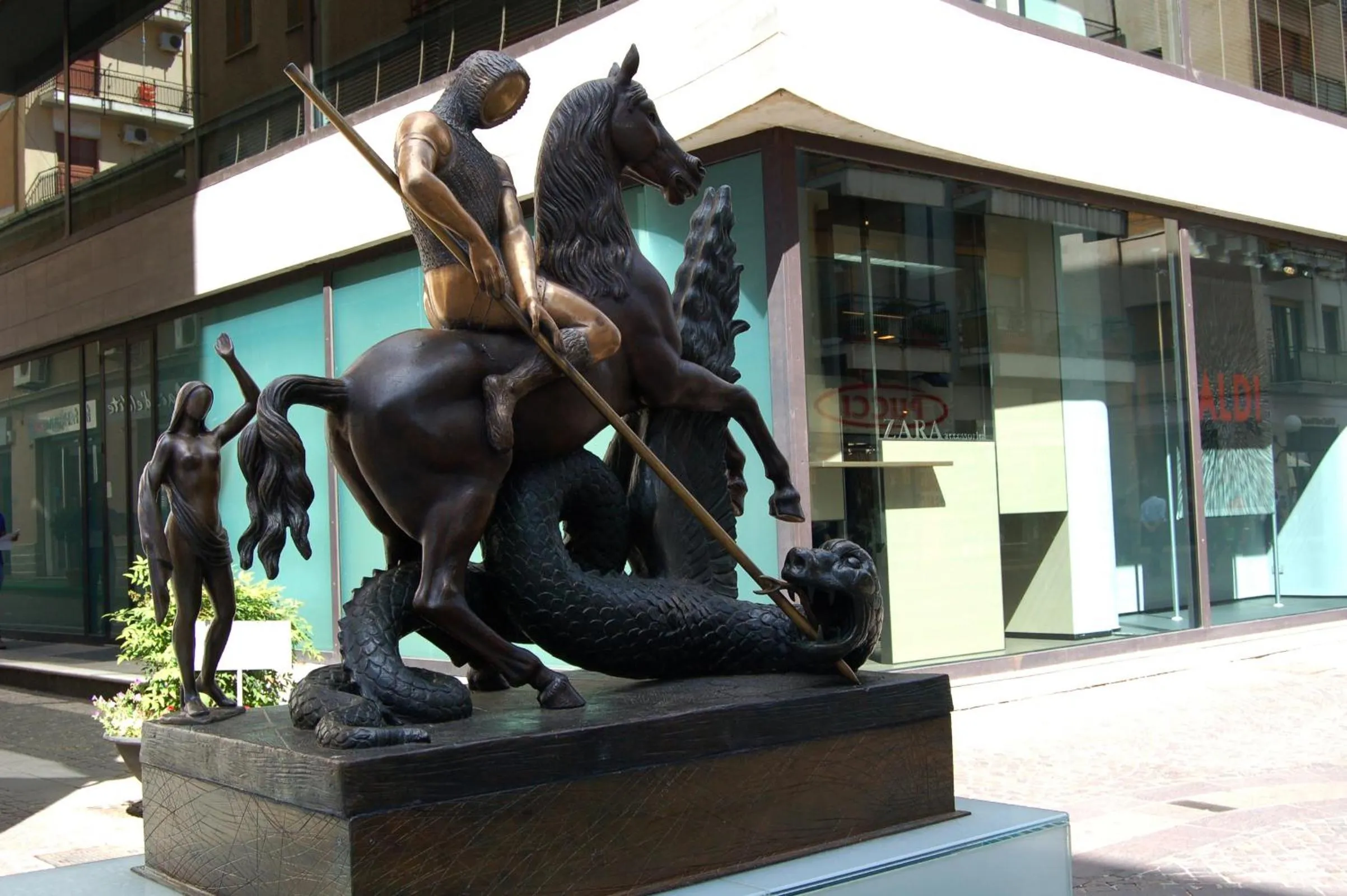 Nearby landmark in BV President Hotel