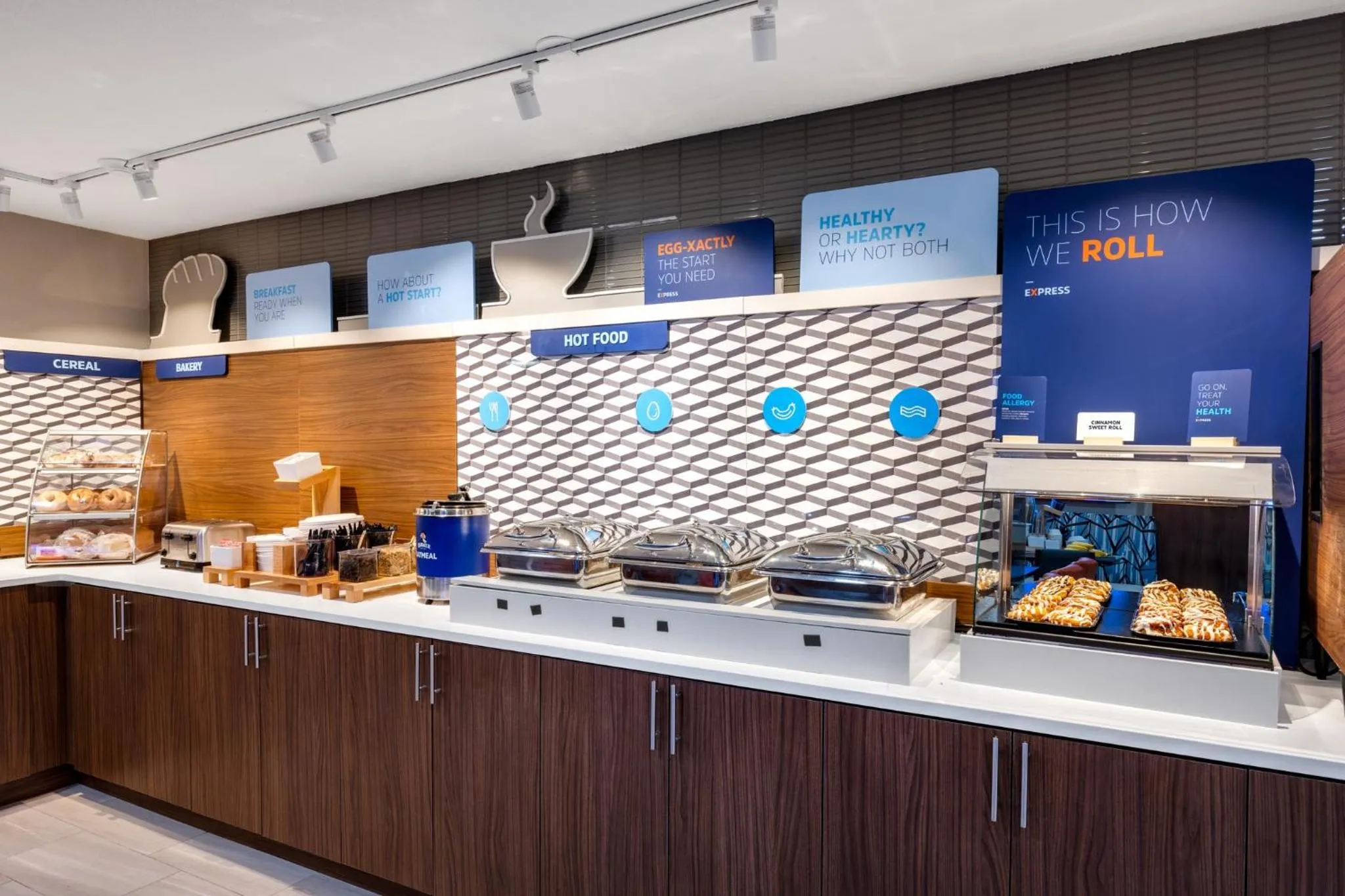 Breakfast in Holiday Inn Express Portland South - Lake Oswego by IHG