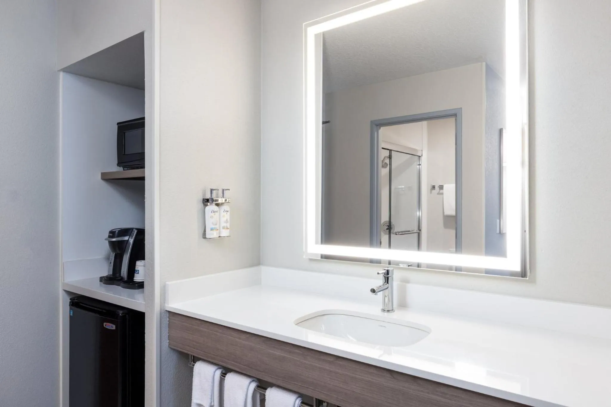 Bathroom in Holiday Inn Express Portland South - Lake Oswego by IHG