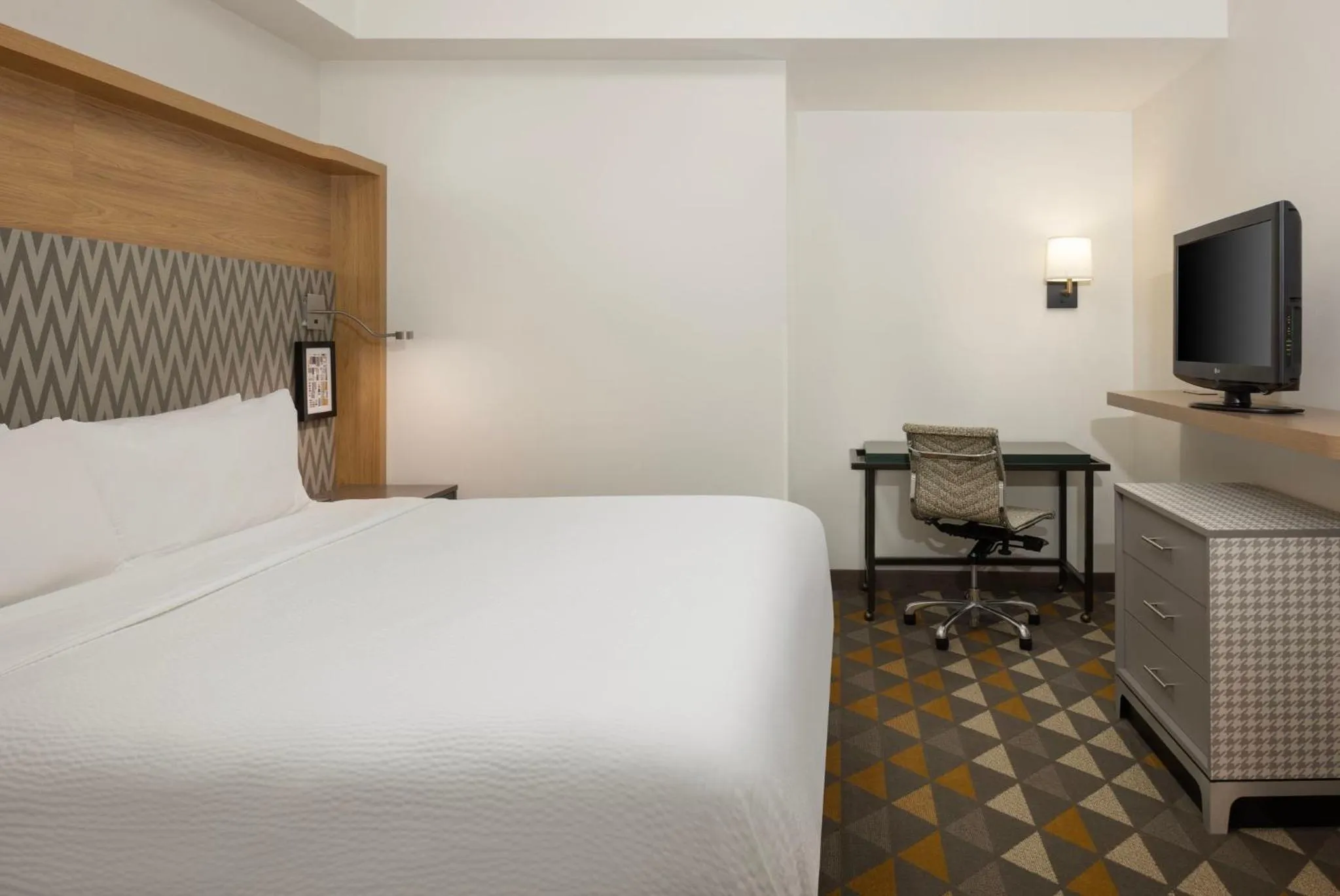 Photo of the whole room, Bed in Holiday Inn Steamboat Springs by IHG