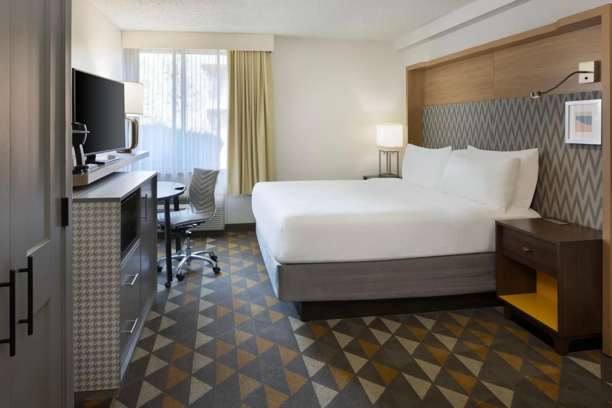 Photo of the whole room, Bed in Holiday Inn Steamboat Springs by IHG