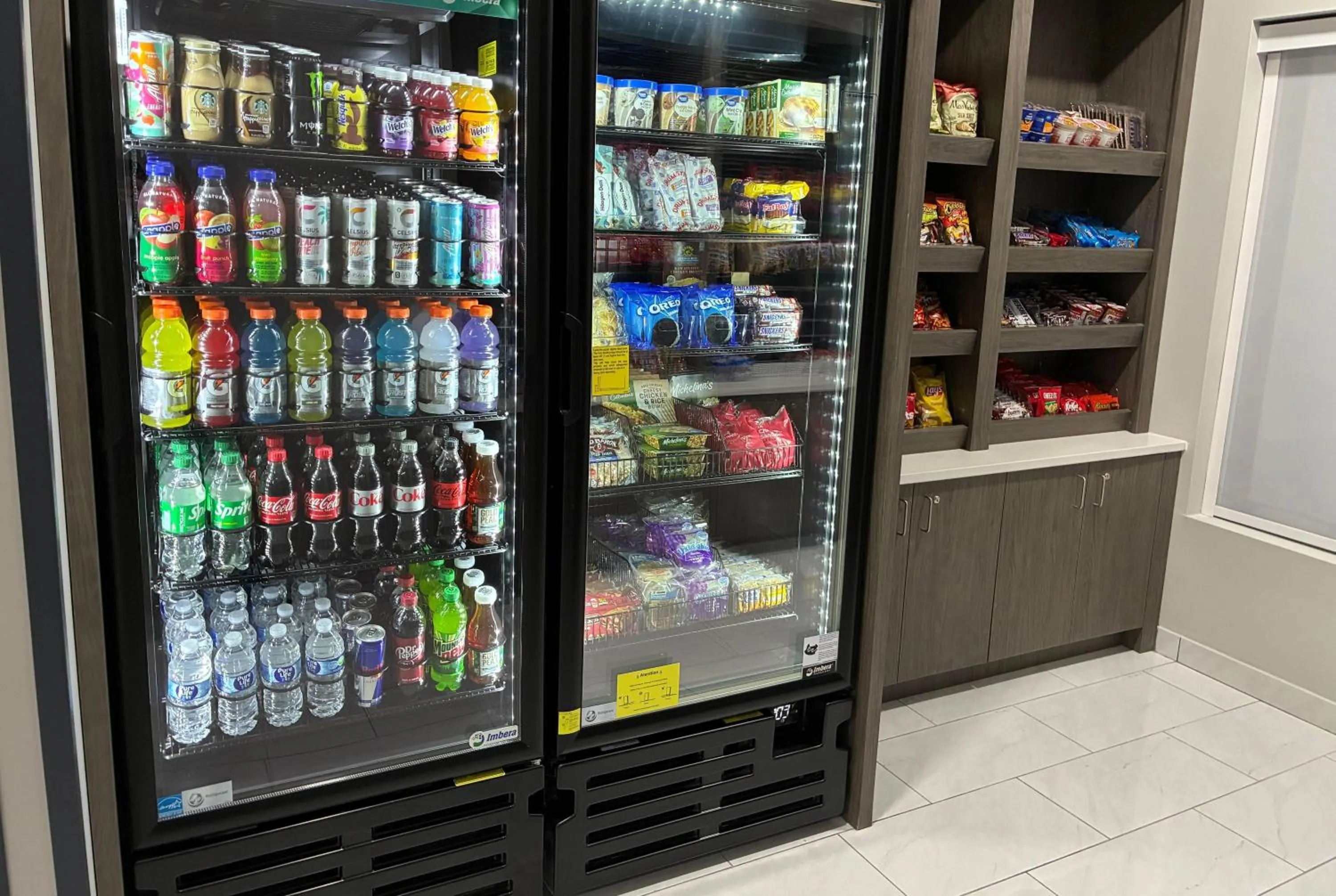 Food and drinks in La Quinta Inn & Suites by Wyndham Bessemer