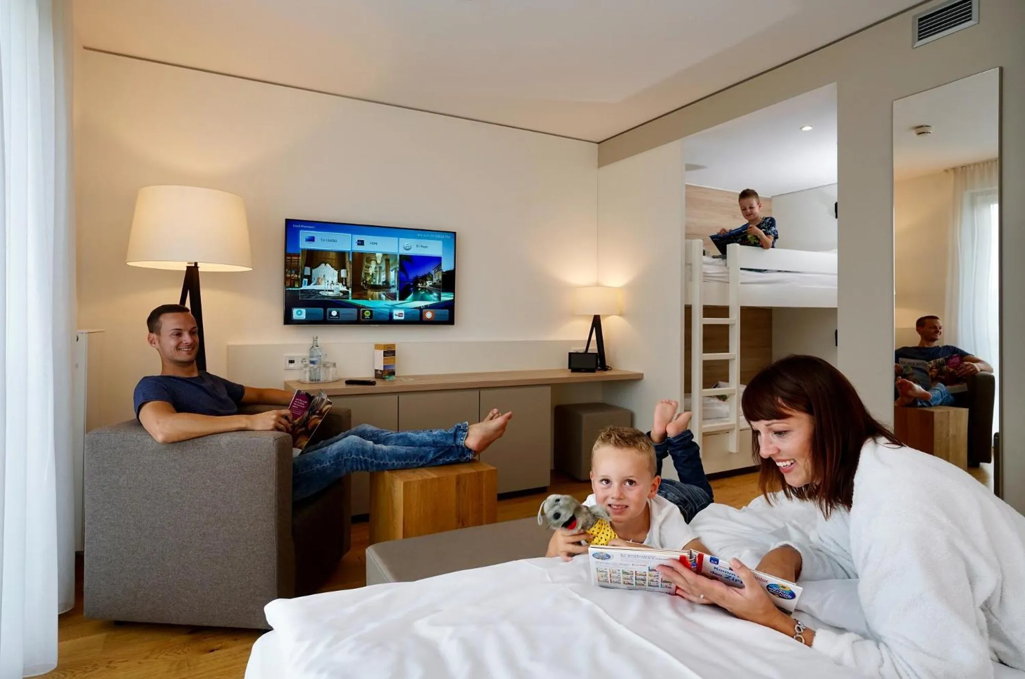 children, Bed in WONNEMAR Resort-Hotel