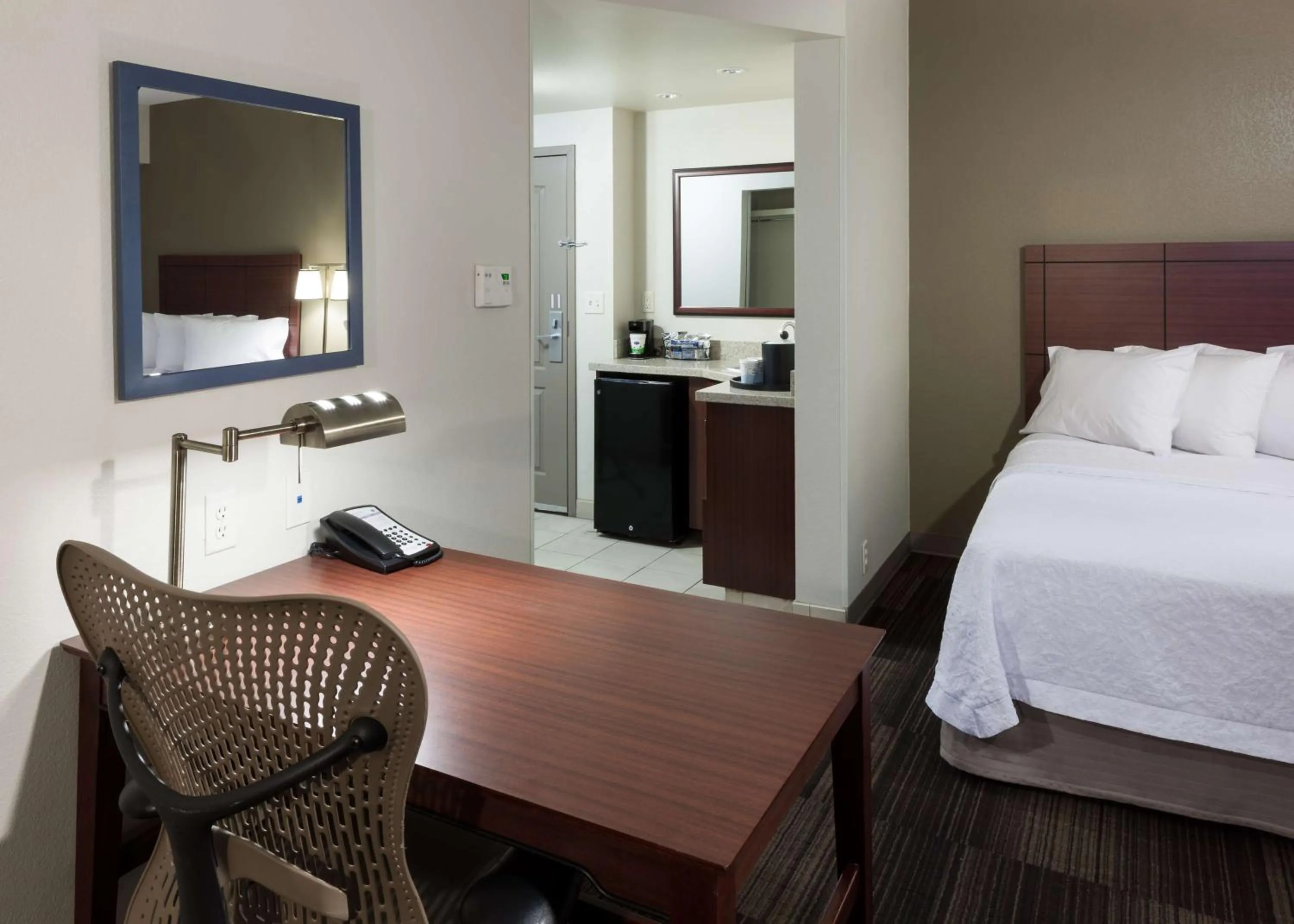 Bed in Hampton Inn & Suites Boise-Downtown