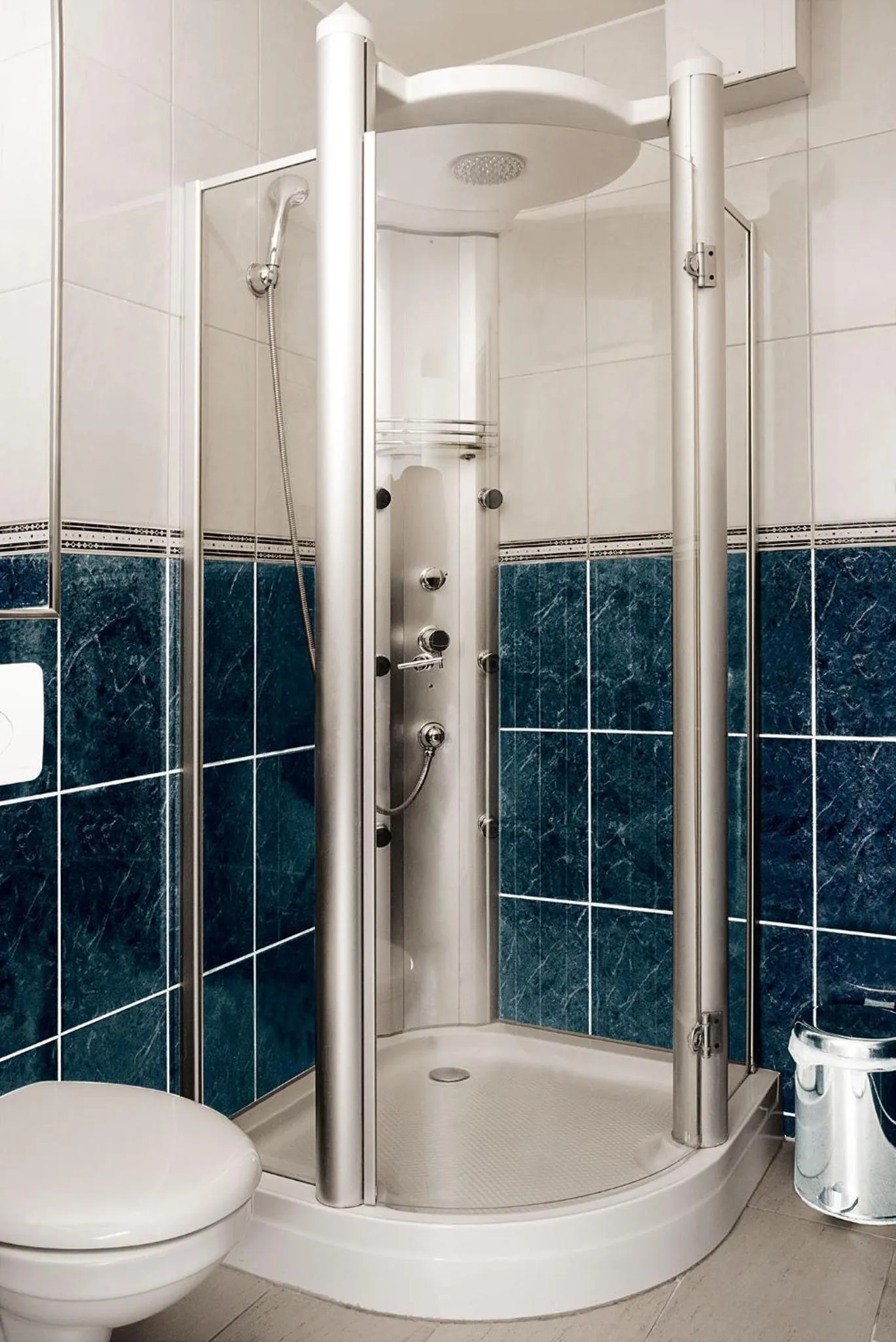 Toilet in Hotel SleepInn Volkspark