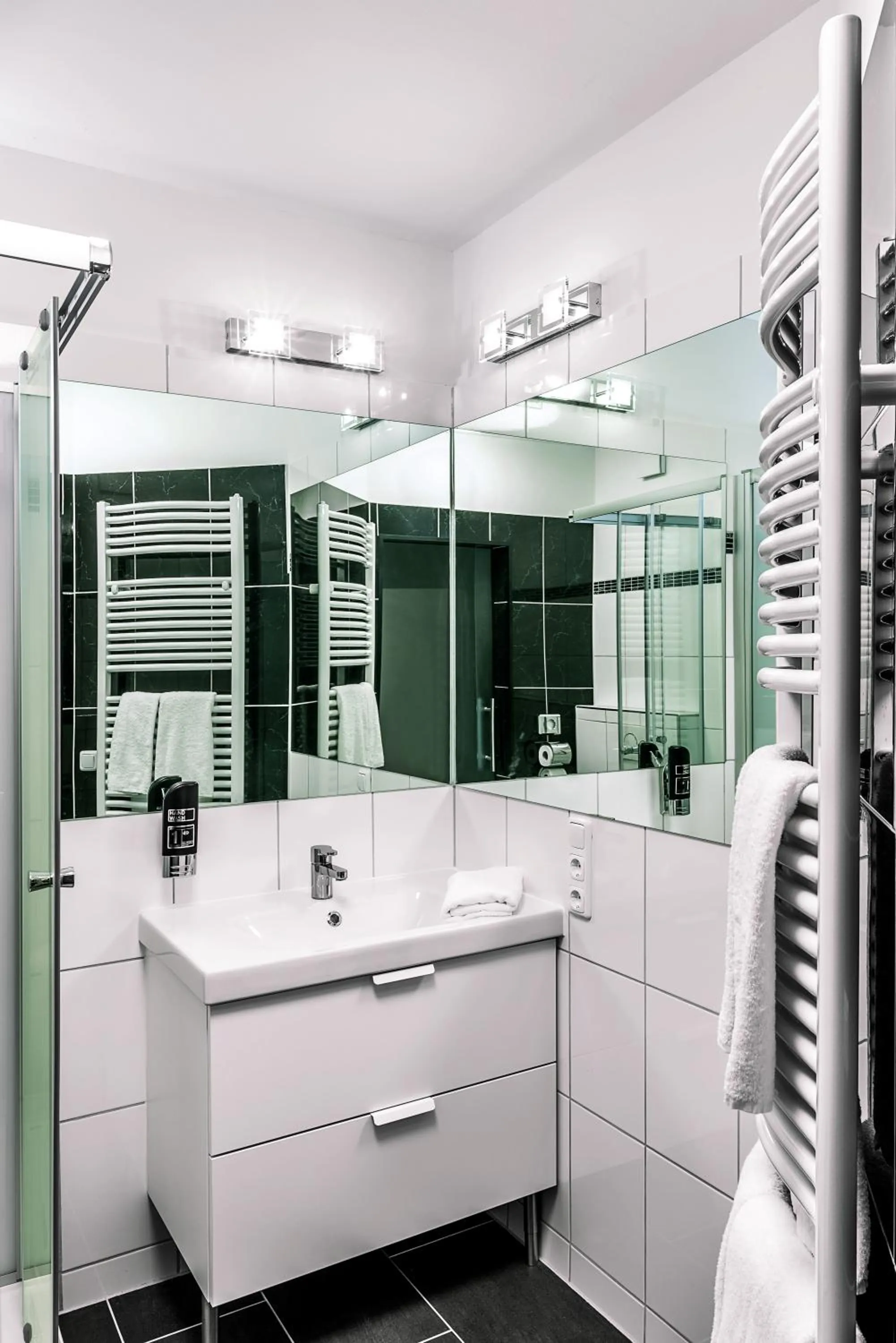 Bathroom in Hotel SleepInn Volkspark