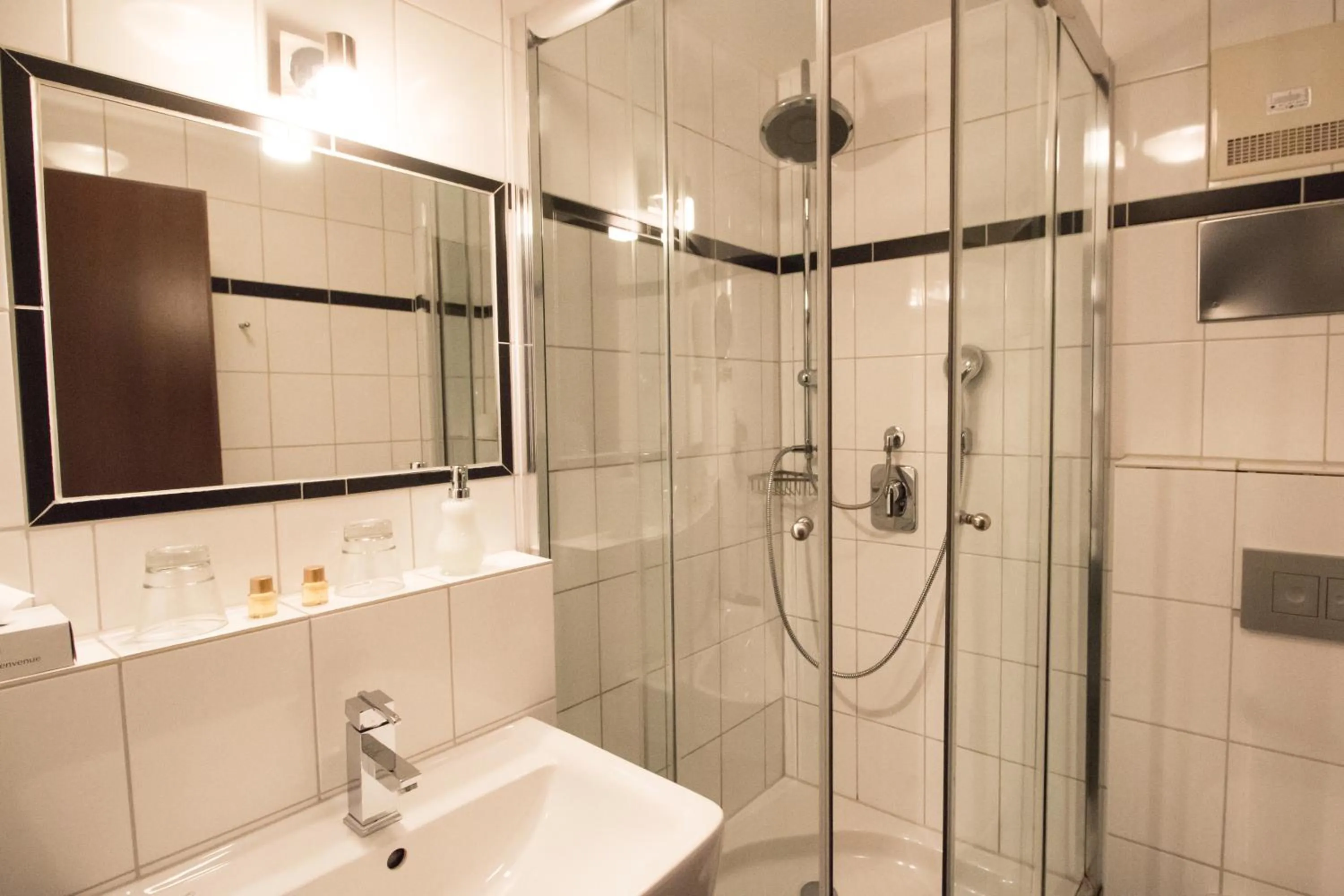 Bathroom in Landhotel Wolfschlugen