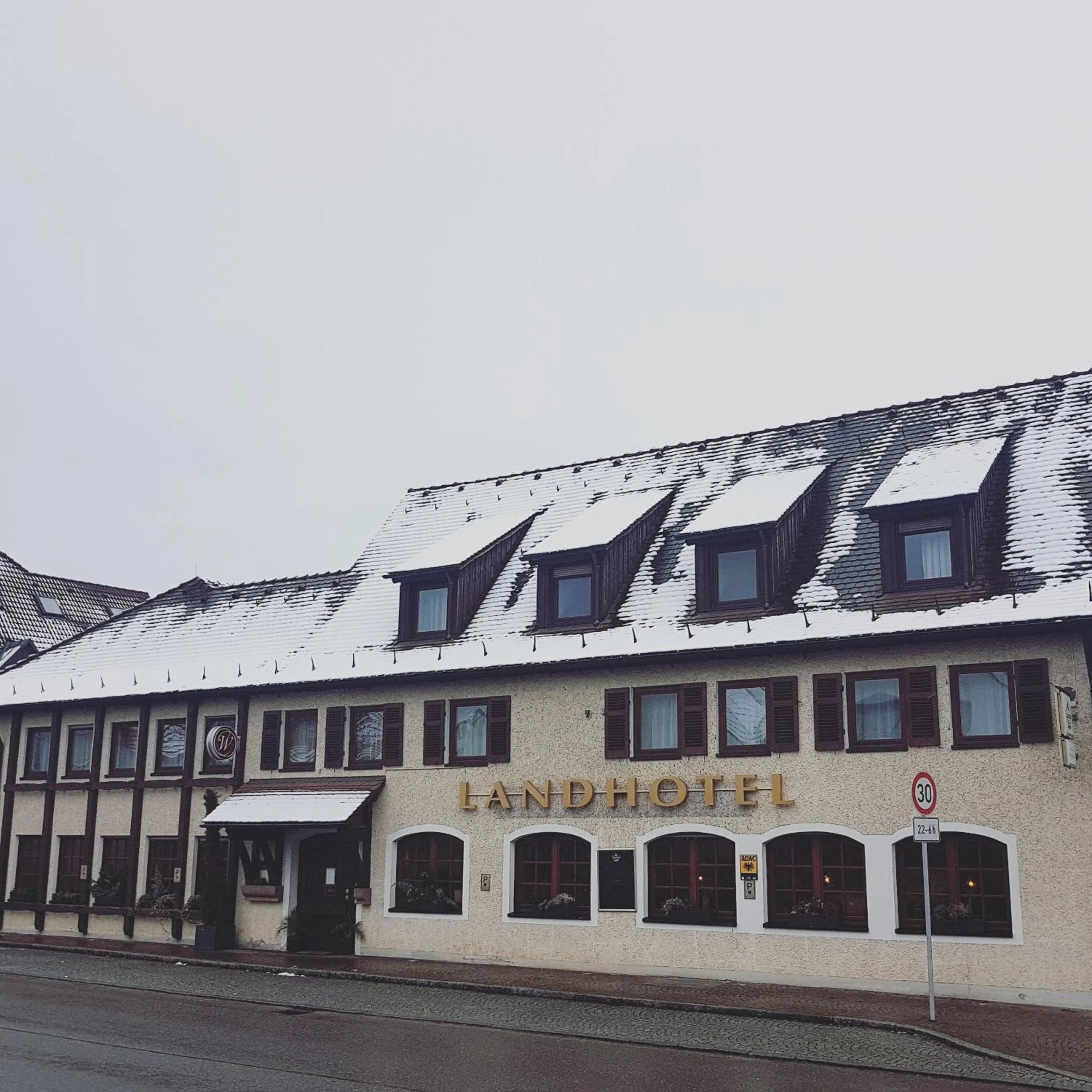 Facade/entrance in Landhotel Wolfschlugen