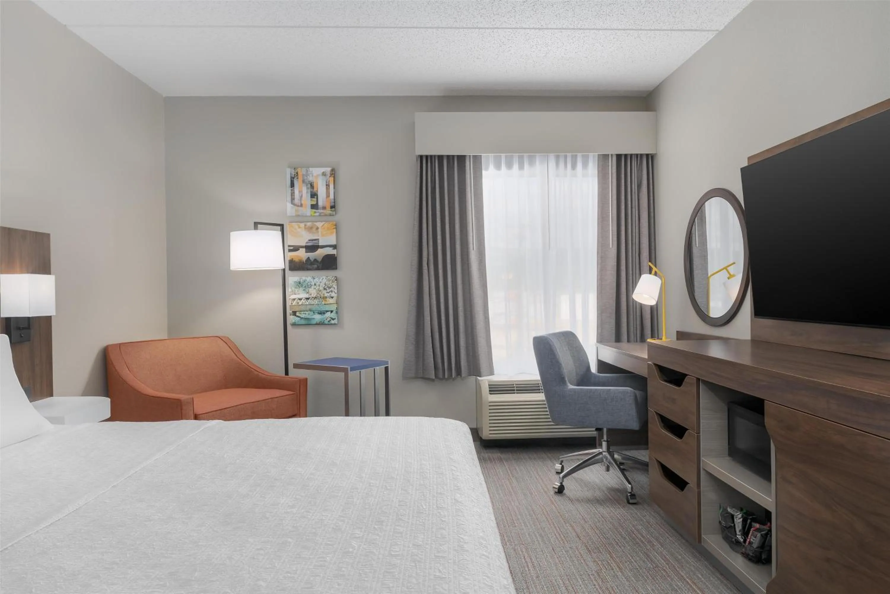 Bed in Hampton Inn Altoona