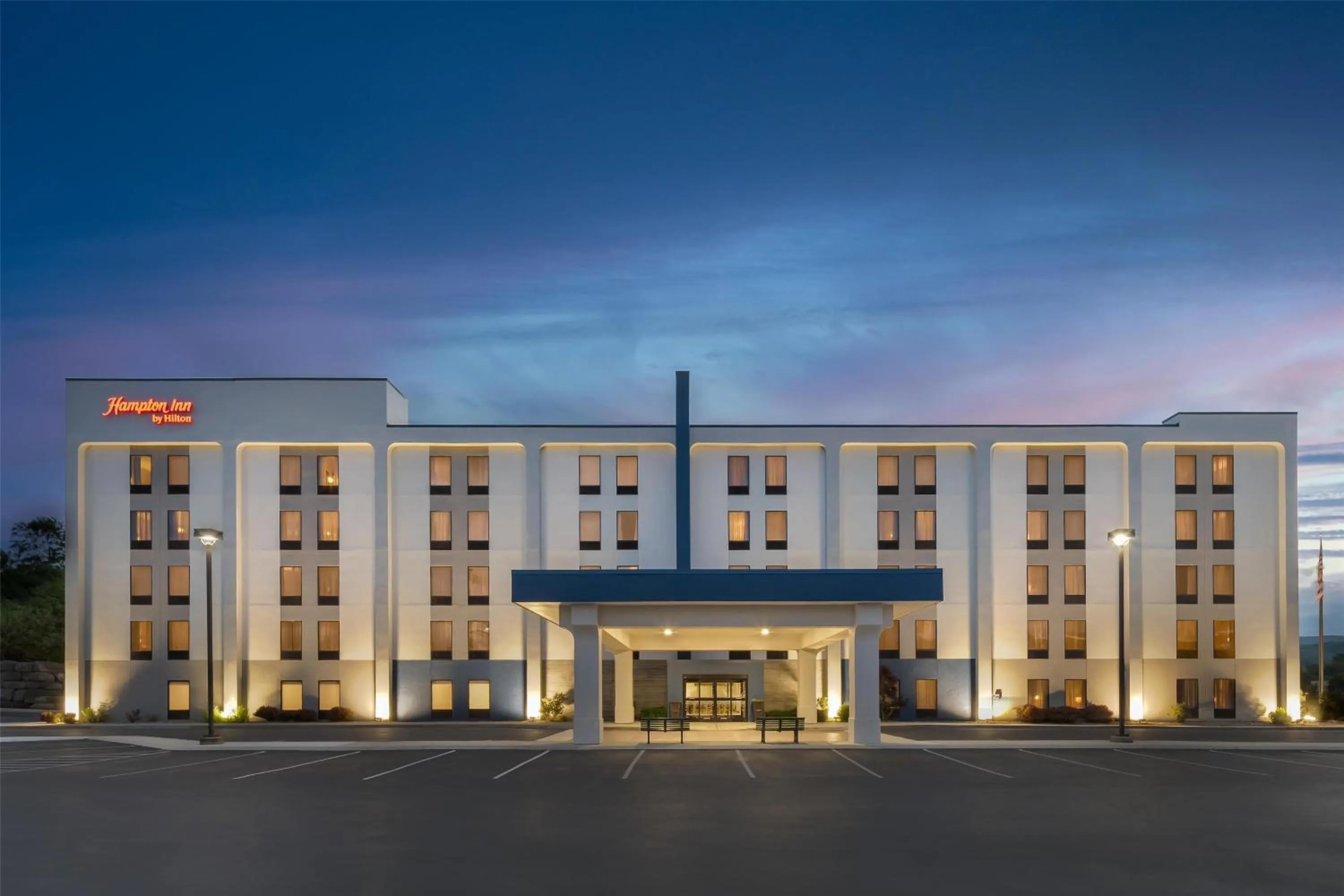 Property building in Hampton Inn Altoona