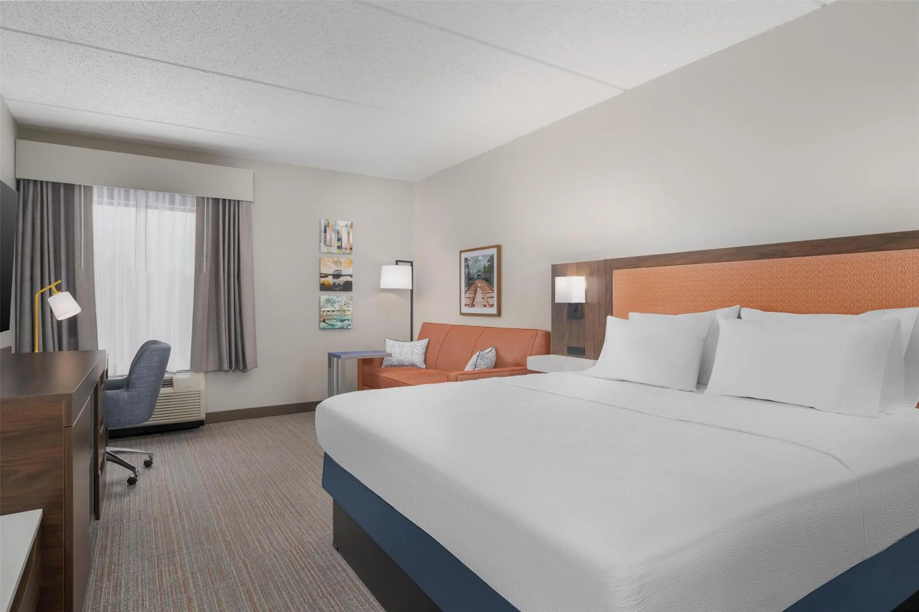 Living room, Bed in Hampton Inn Altoona