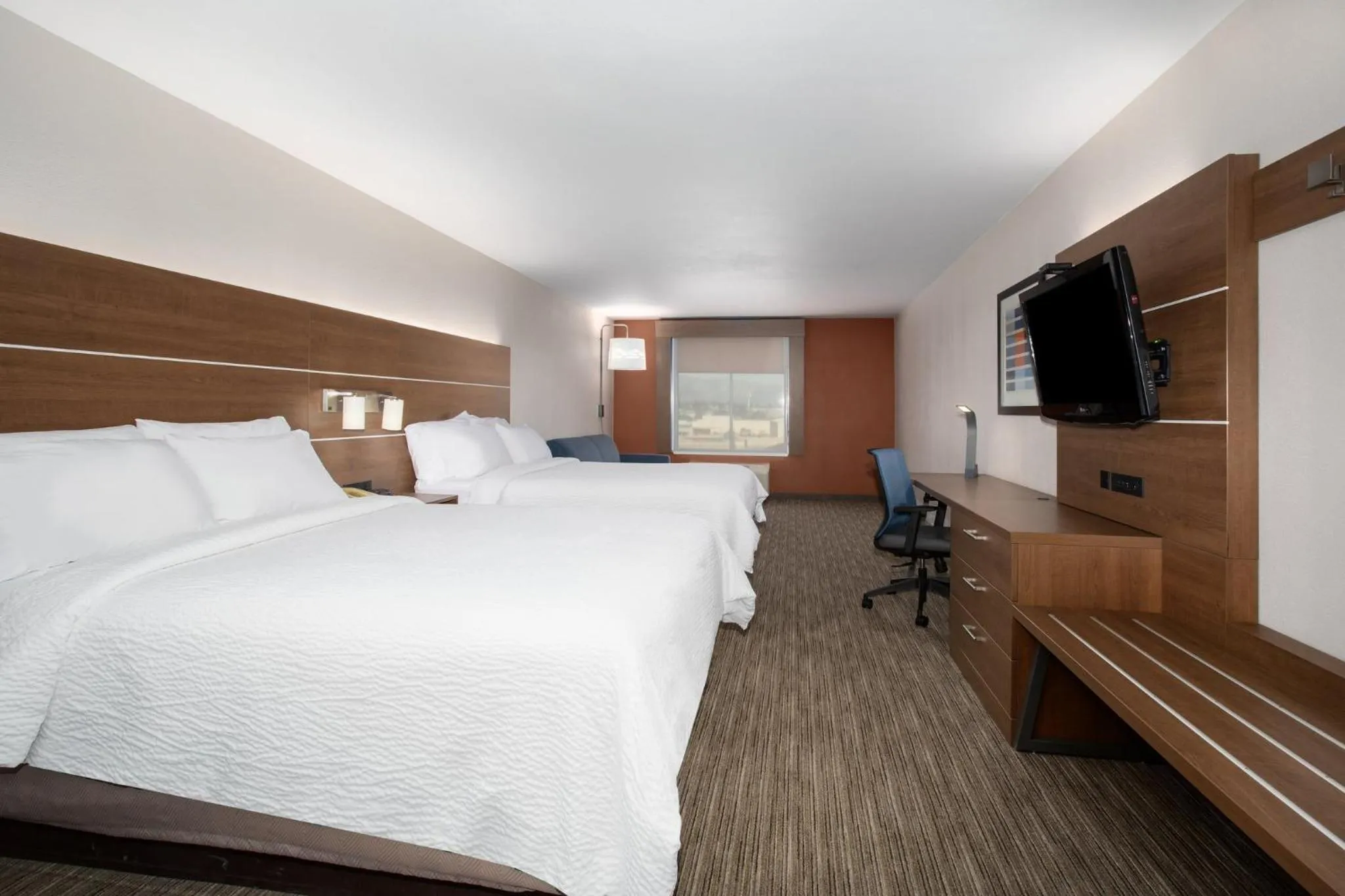 Photo of the whole room, Bed in Holiday Inn Express & Suites Tucson by IHG