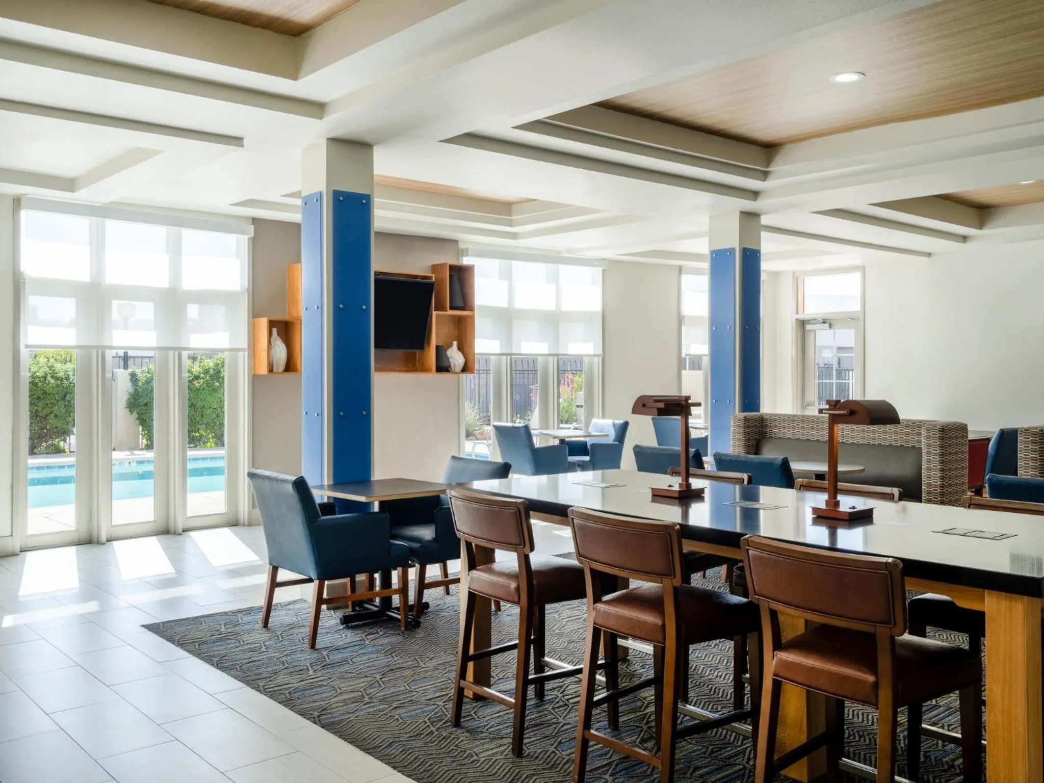 Breakfast in Holiday Inn Express & Suites Tucson by IHG