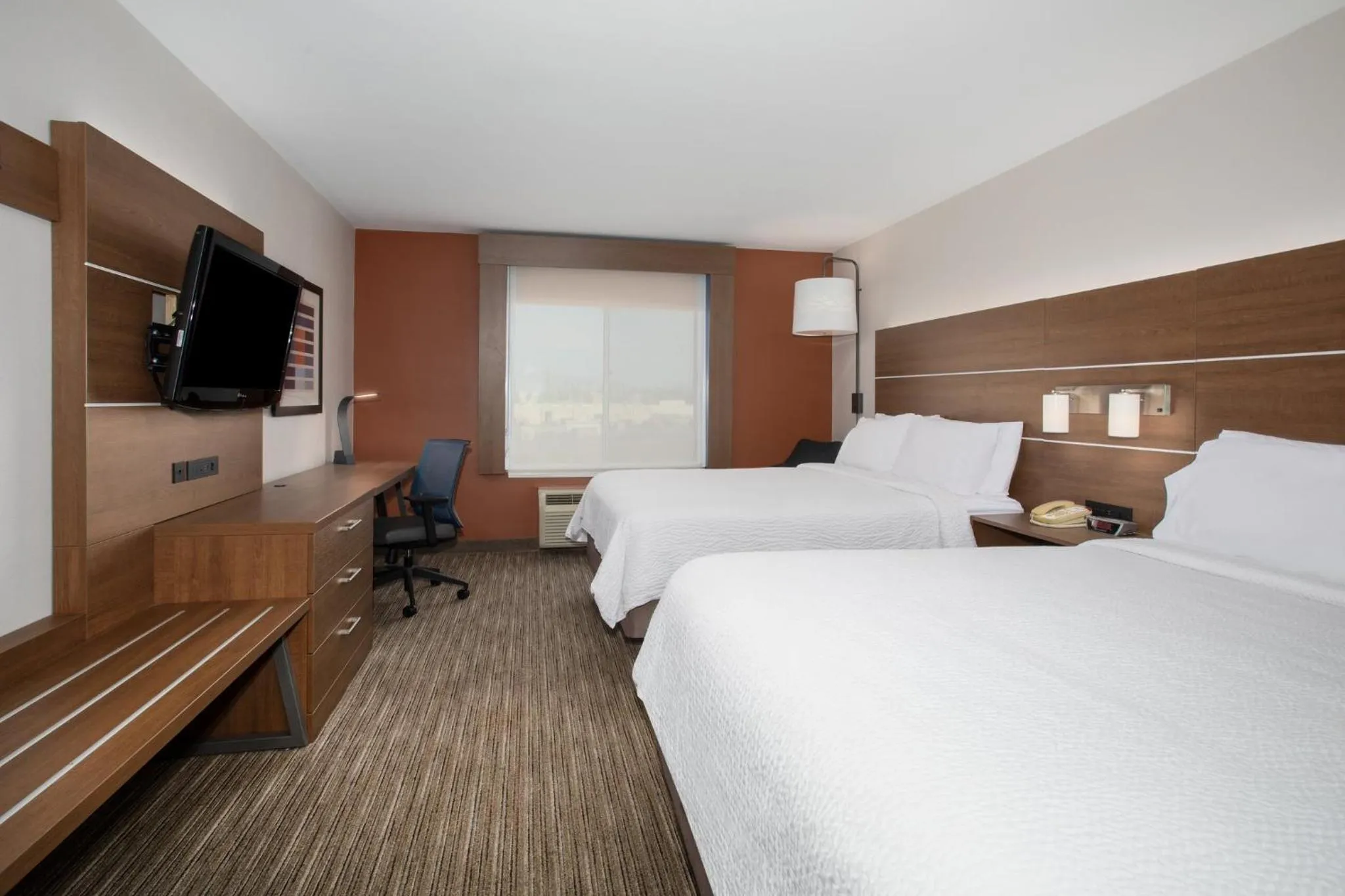 Photo of the whole room, Bed in Holiday Inn Express & Suites Tucson by IHG