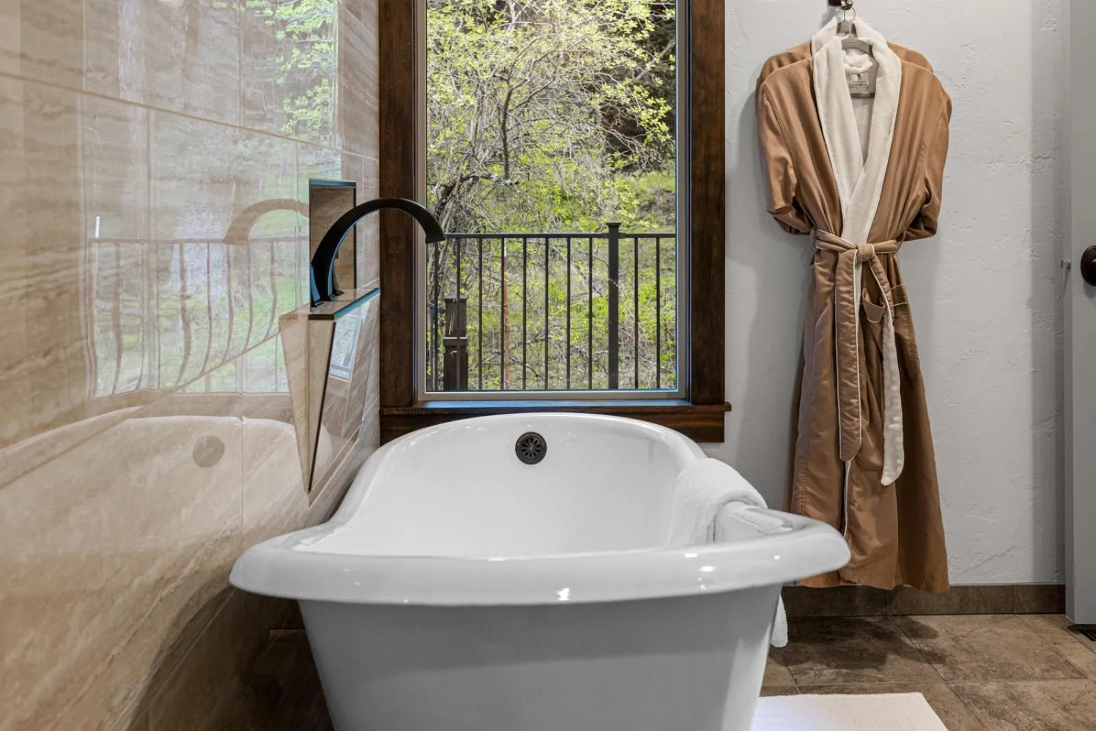 Bath in Coyote Bluff Estate