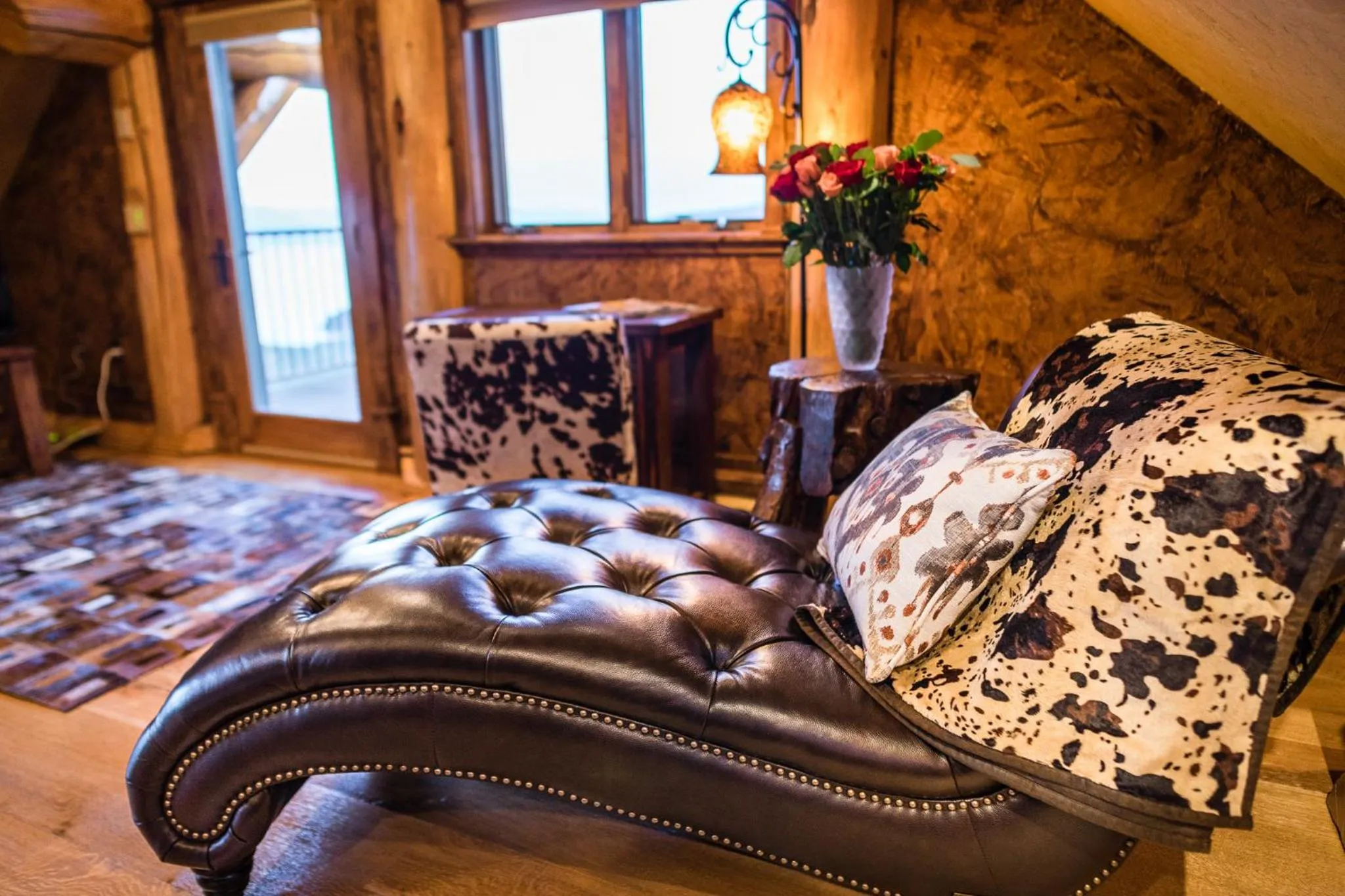 Seating area in Coyote Bluff Estate