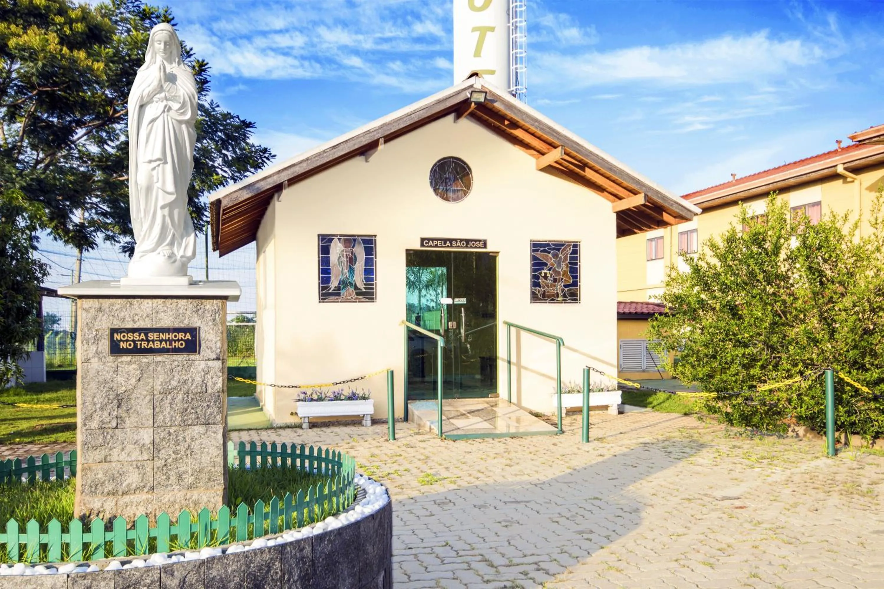 Property building in Hotel Golden Park Sorocaba & Convenções by Nacional Inn