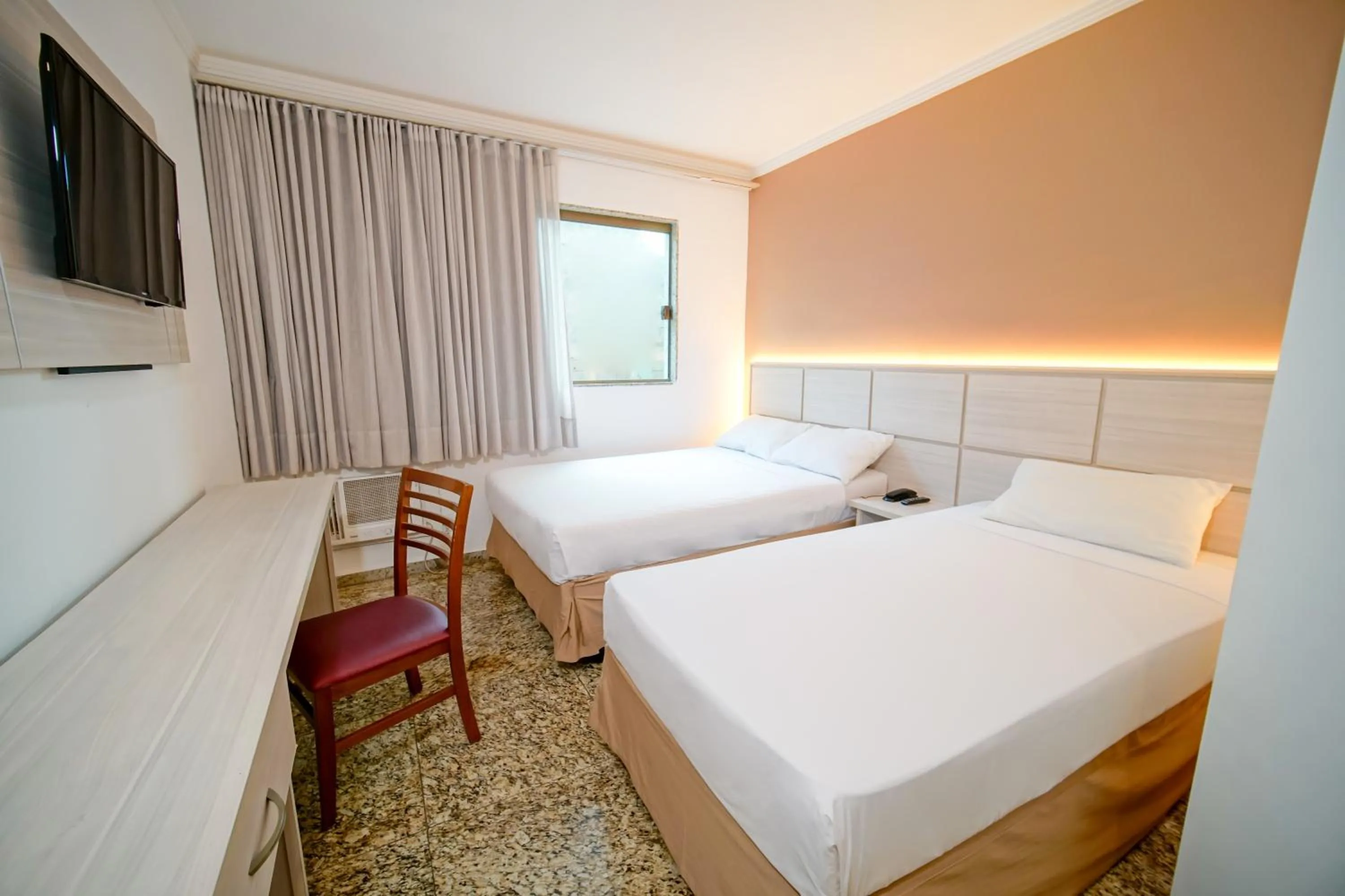 Bed in Hotel Golden Park Sorocaba & Convenções by Nacional Inn